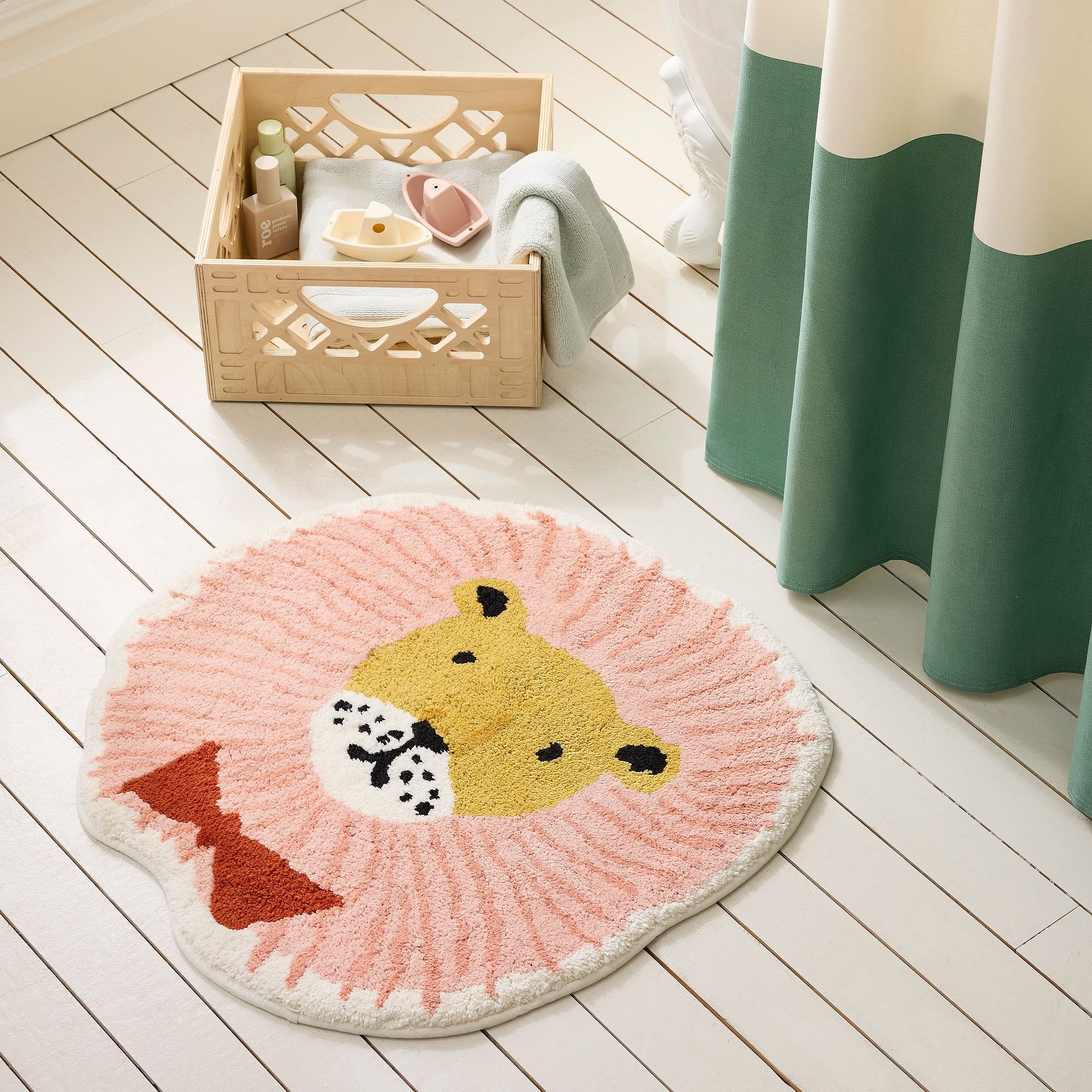 kids-lion-shaped-bath-mat-1-xl.jpg