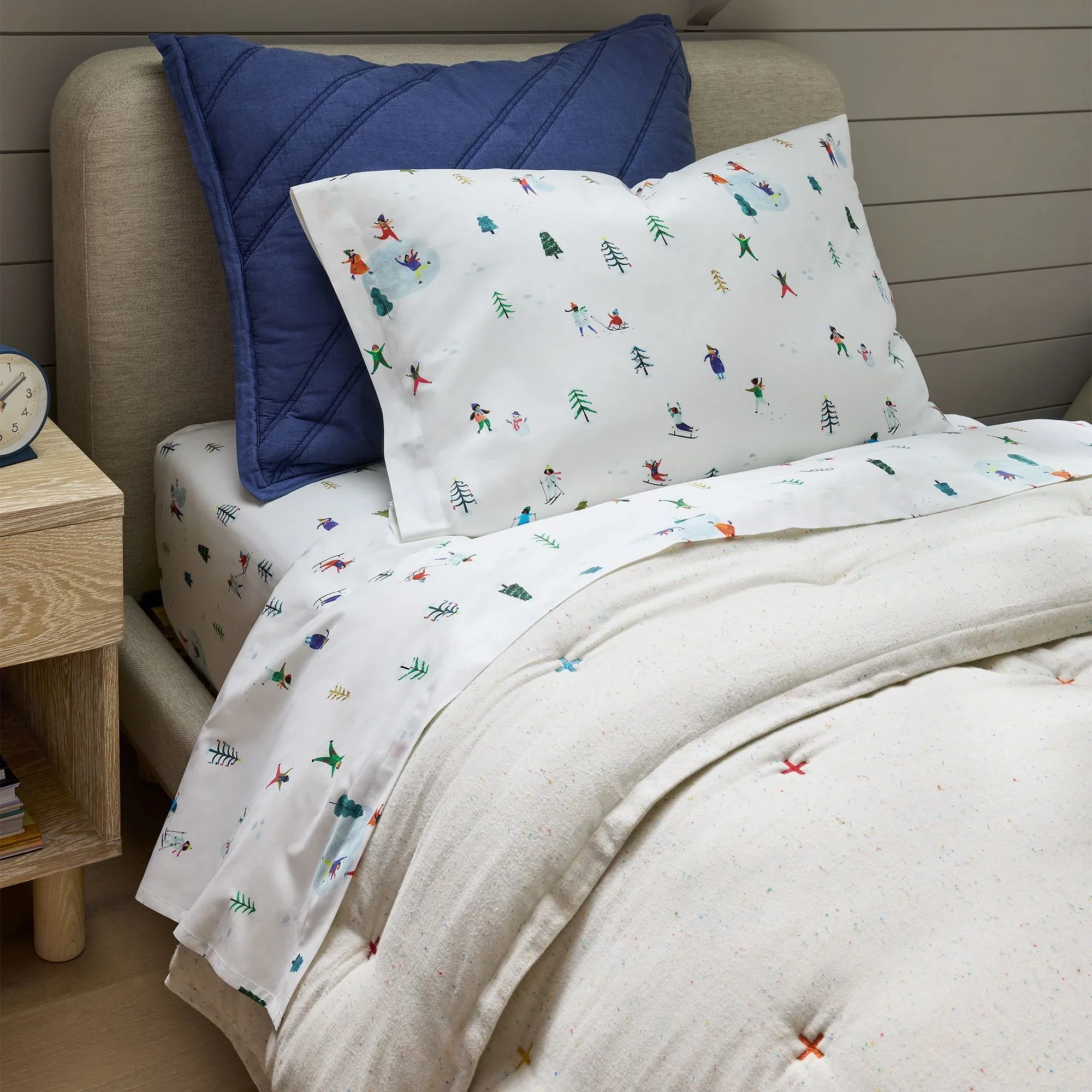 snow-day-sheet-set-xl.webp