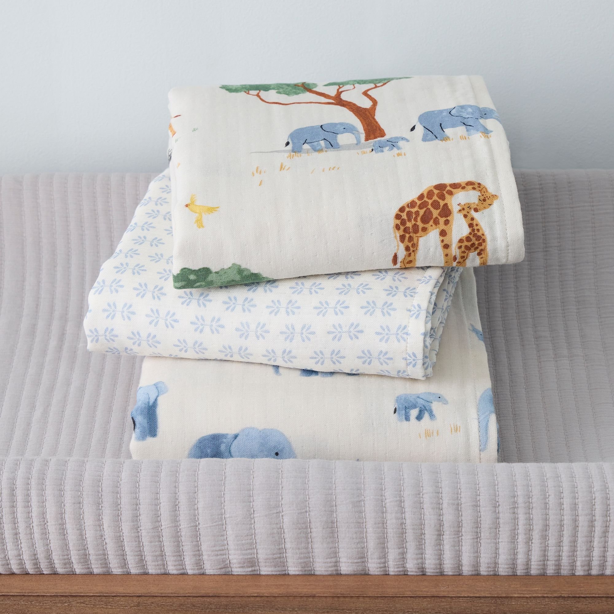 safari-swaddle-set-xl (4).jpg