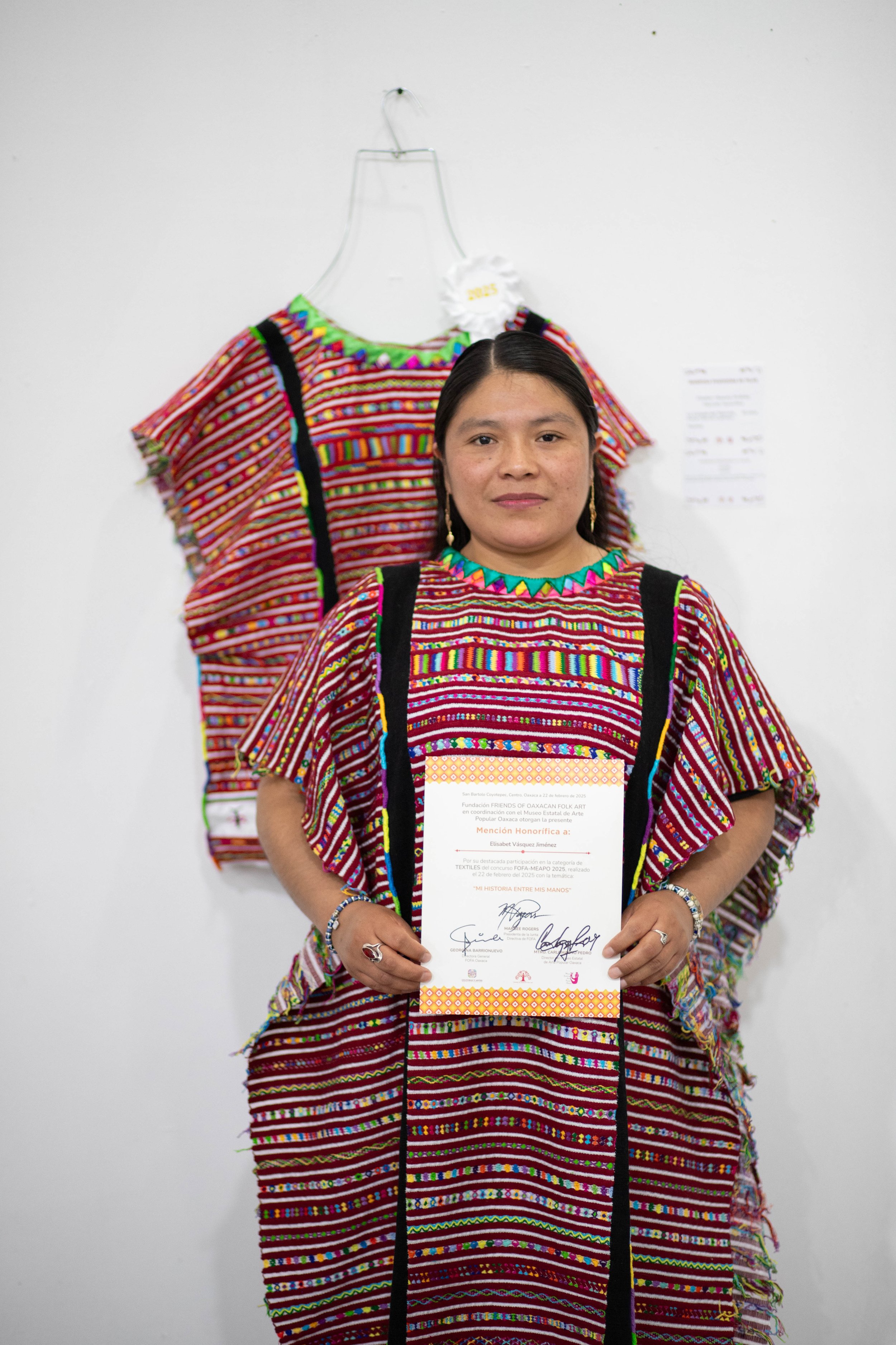Prem. Elisabet Vásquez Winner + obra.jpeg
