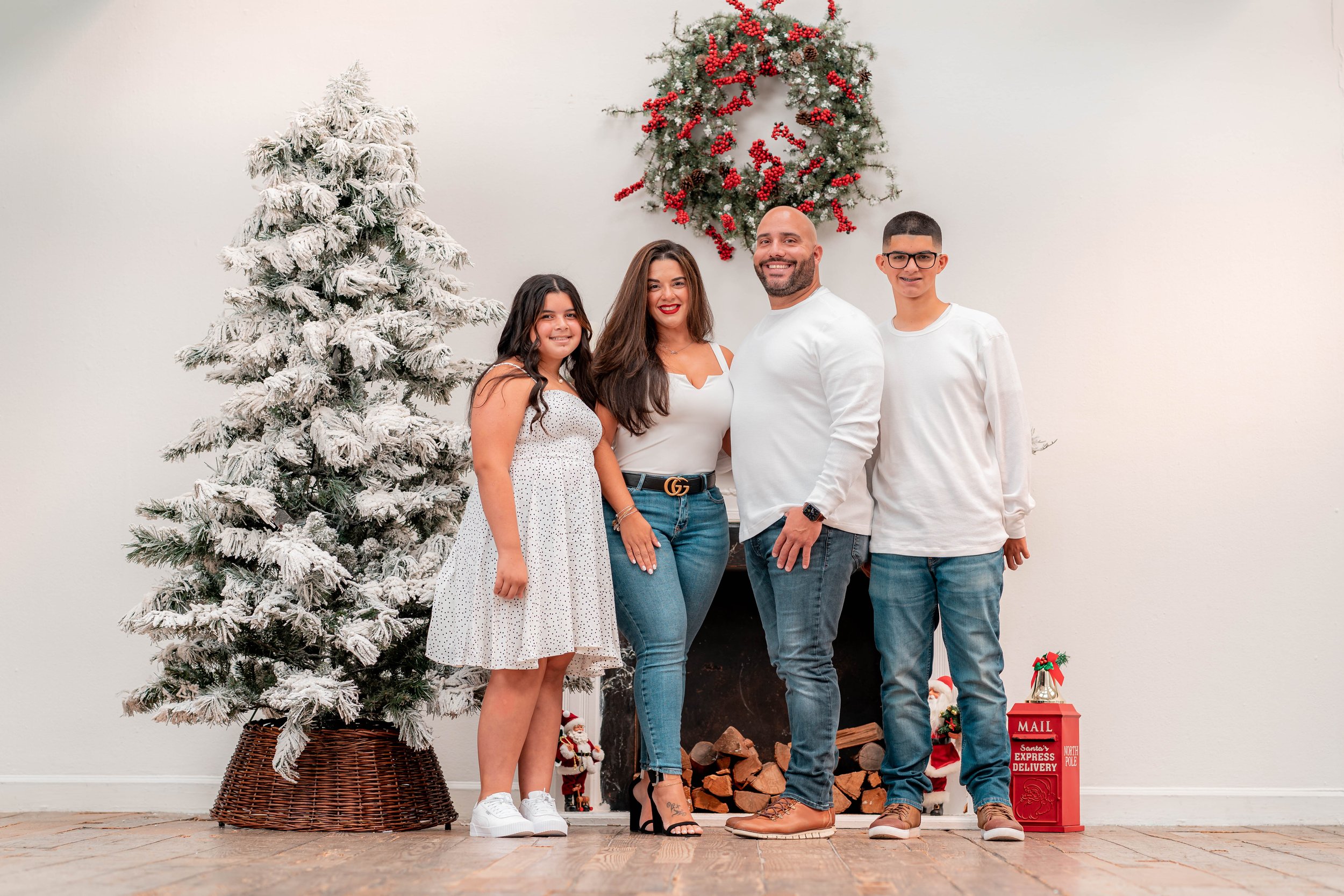 2021 Christmas Holiday Photos-9.jpg