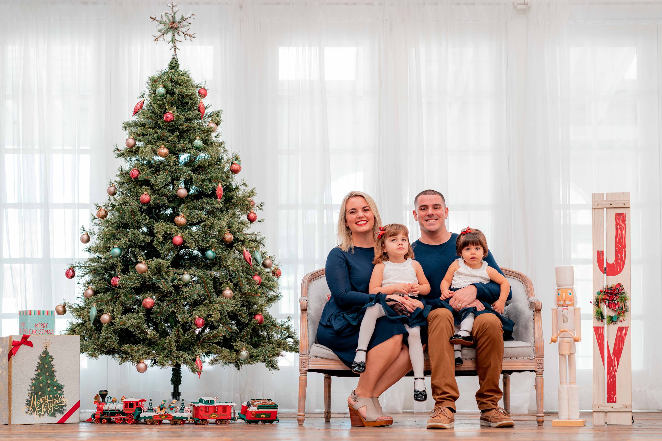 2021 Christmas Holiday Photos-96.jpg