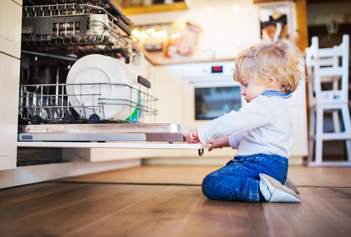 toddler-boy-in-dangerous-situation-at-home-child-LRPKB5V.jpg