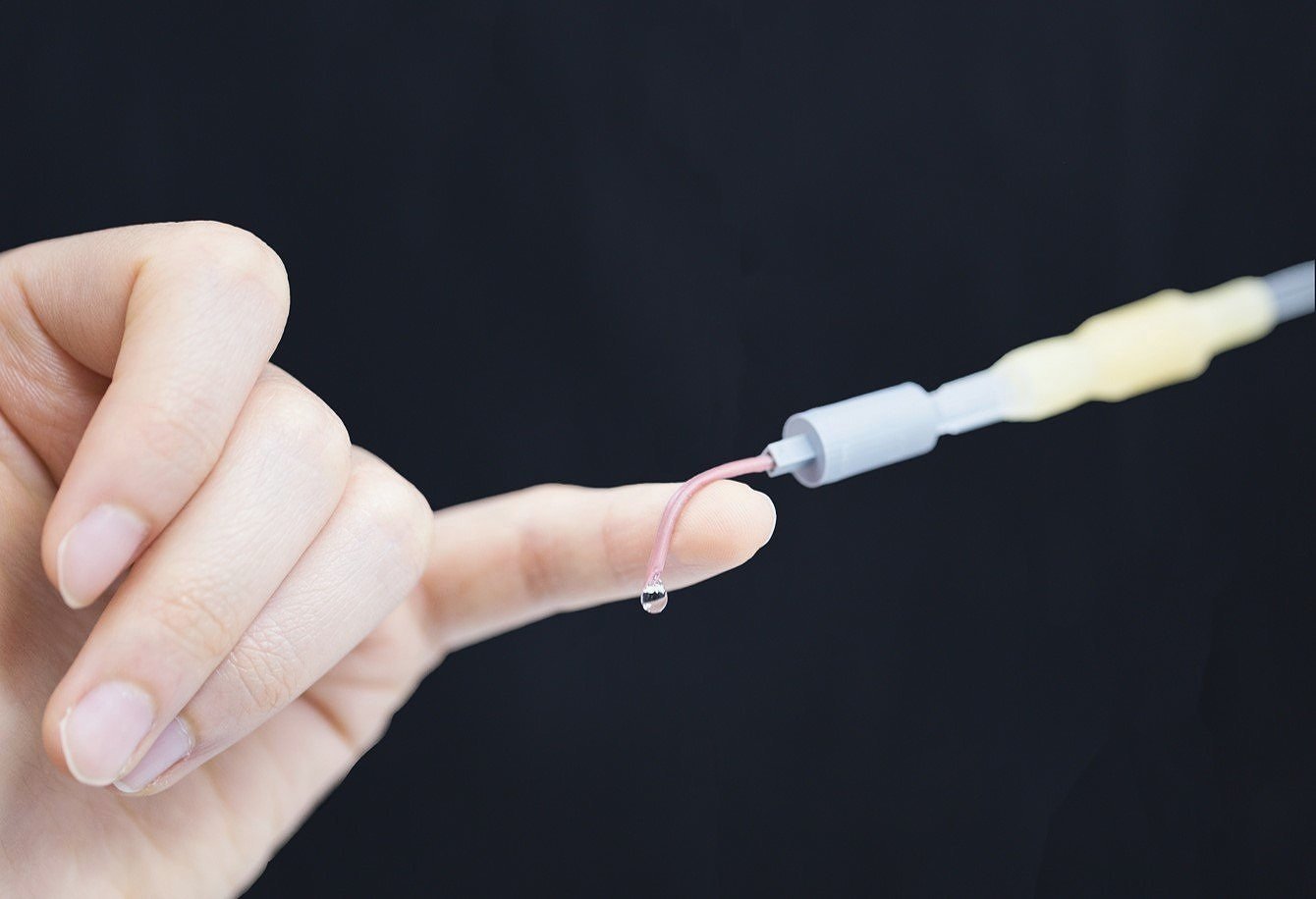An Intravenous Needle that Softens via Body Temperature