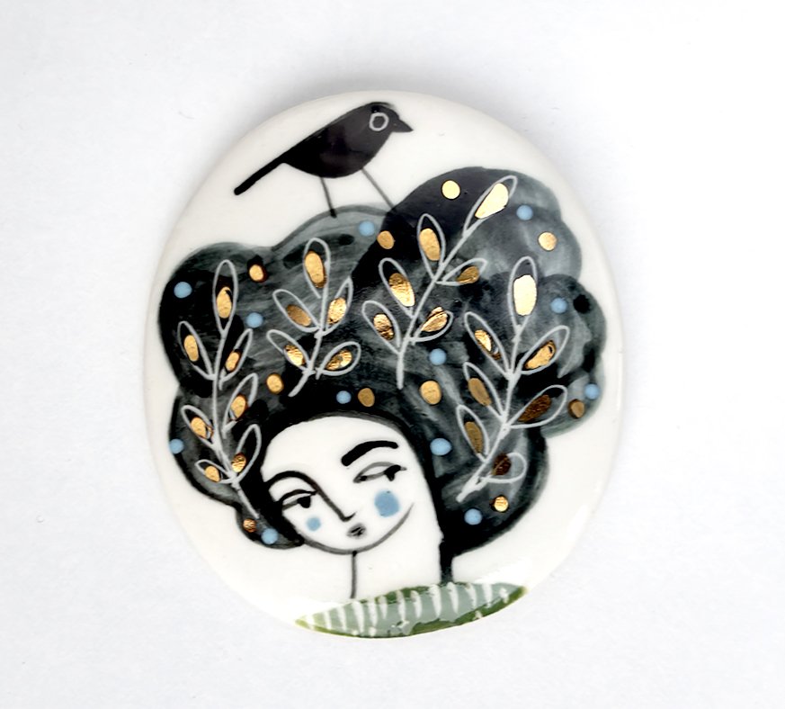 Lady with Gold Leaves Brooch with Lustre