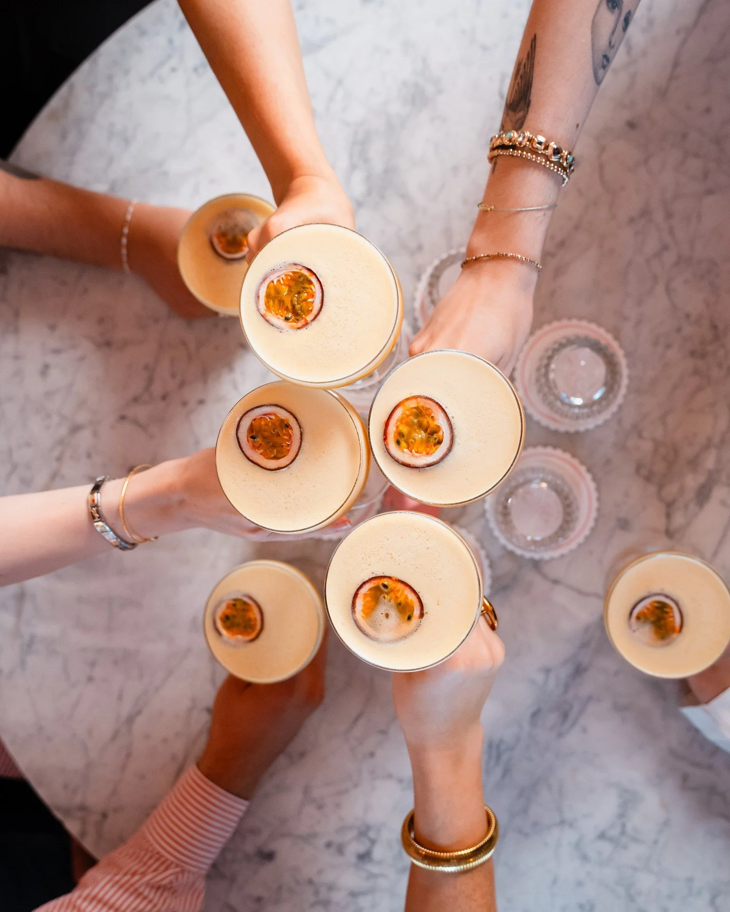 Tusen takk for en herlig h&oslash;sthelg 🥂 Denne uken holder vi &aring;pent som vanlig, s&aring; h&oslash;stferien kan nytes hos oss fra onsdag til l&oslash;rdag 🍂

Onsdag: 18.00 - 02.00
Torsdag: 18.00 - 03.00
Fredag: 17.00 - 03.00
L&oslash;rdag: 1
