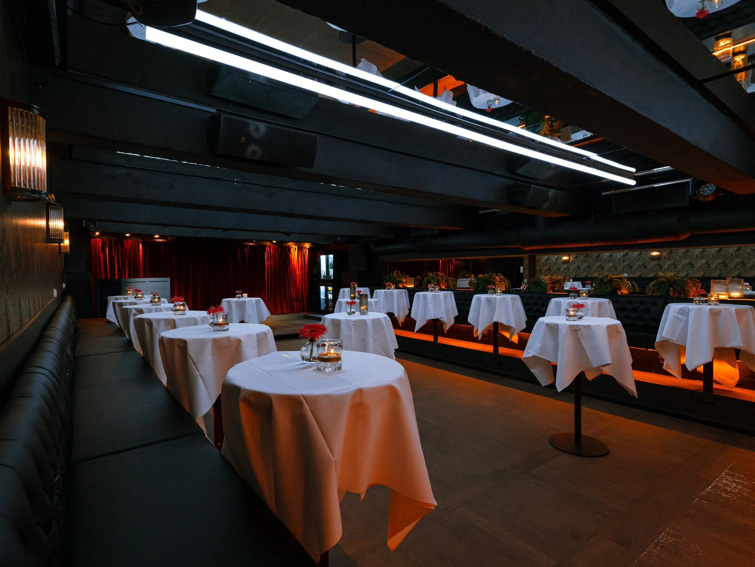 The hidden gem, dekket opp for minglefest med scene.