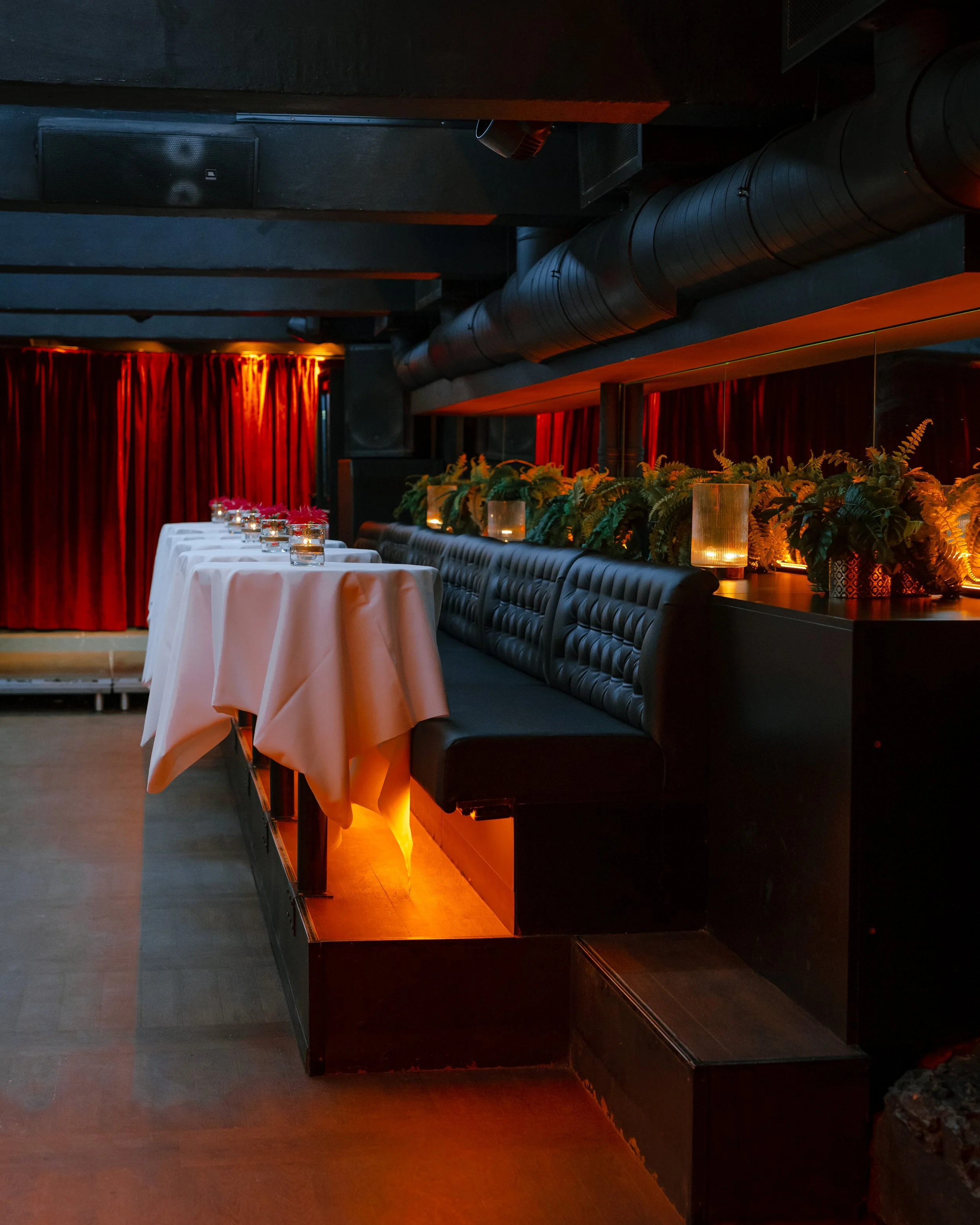 The Hidden Gem can be arranged with tablecloths for a more formal setting.