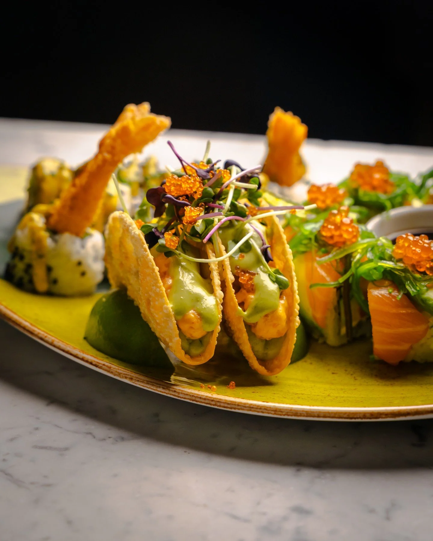 Planer for helgen? Sushi p&aring; BA3 er aldri feil🍣 

Book bord n&aring; via link i bio🥢

#ba3 #restaurantoslo #oslo #visitoslo #frogner #byoslo #oslobynight