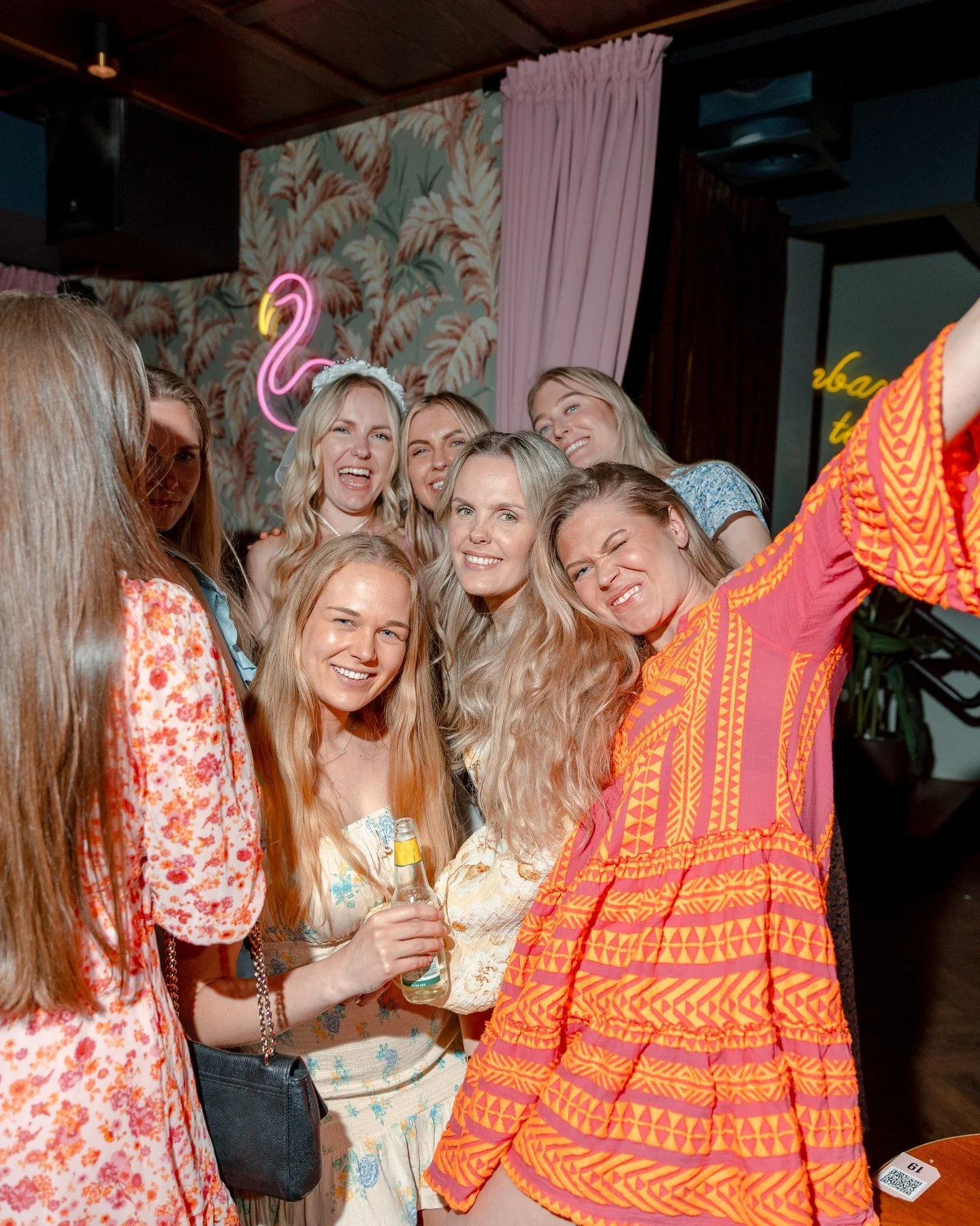 Endelig &aring;pner vi igjen! Vi er s&aring; klare for &aring; fylle BA3 med dere i kveld💓 D&oslash;rene &aring;pner kl. 19:00

#ba3 #restaurantoslo #oslo #visitoslo #frogner #byoslo #oslobynight