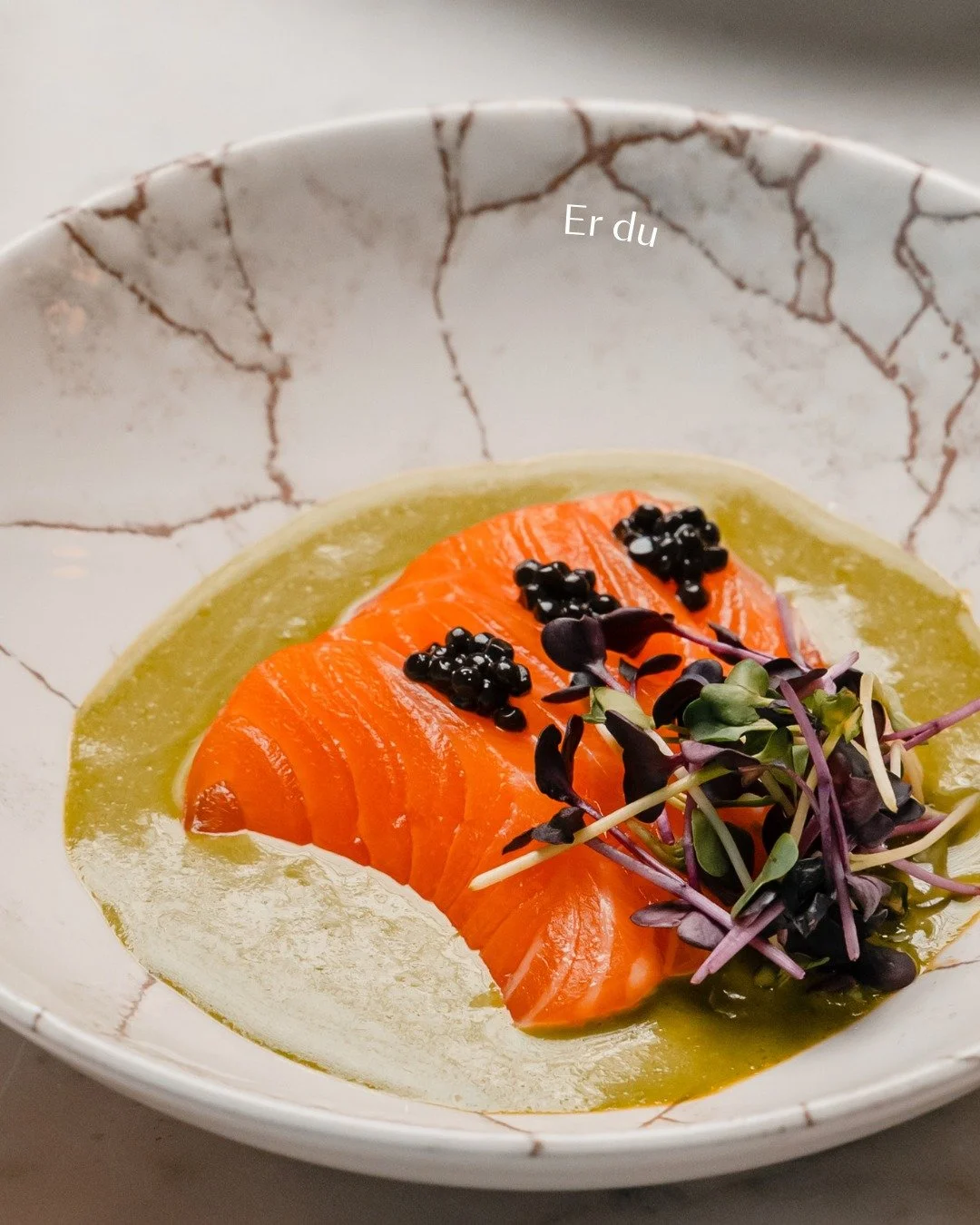 Maslows behovspyramide: sashimi, tonkatsu, sushi og BA3🍣

Har du enn&aring; ikke testet restauranten v&aring;r, har du mye &aring; glede deg til. Start kvelden med middag, bli igjen for noe godt i glasset og se hvor kvelden tar deg videre. Dansegulv