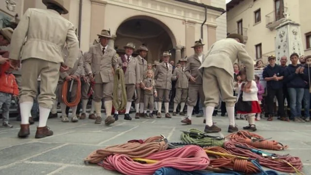 Cervin TRAILER Francaise