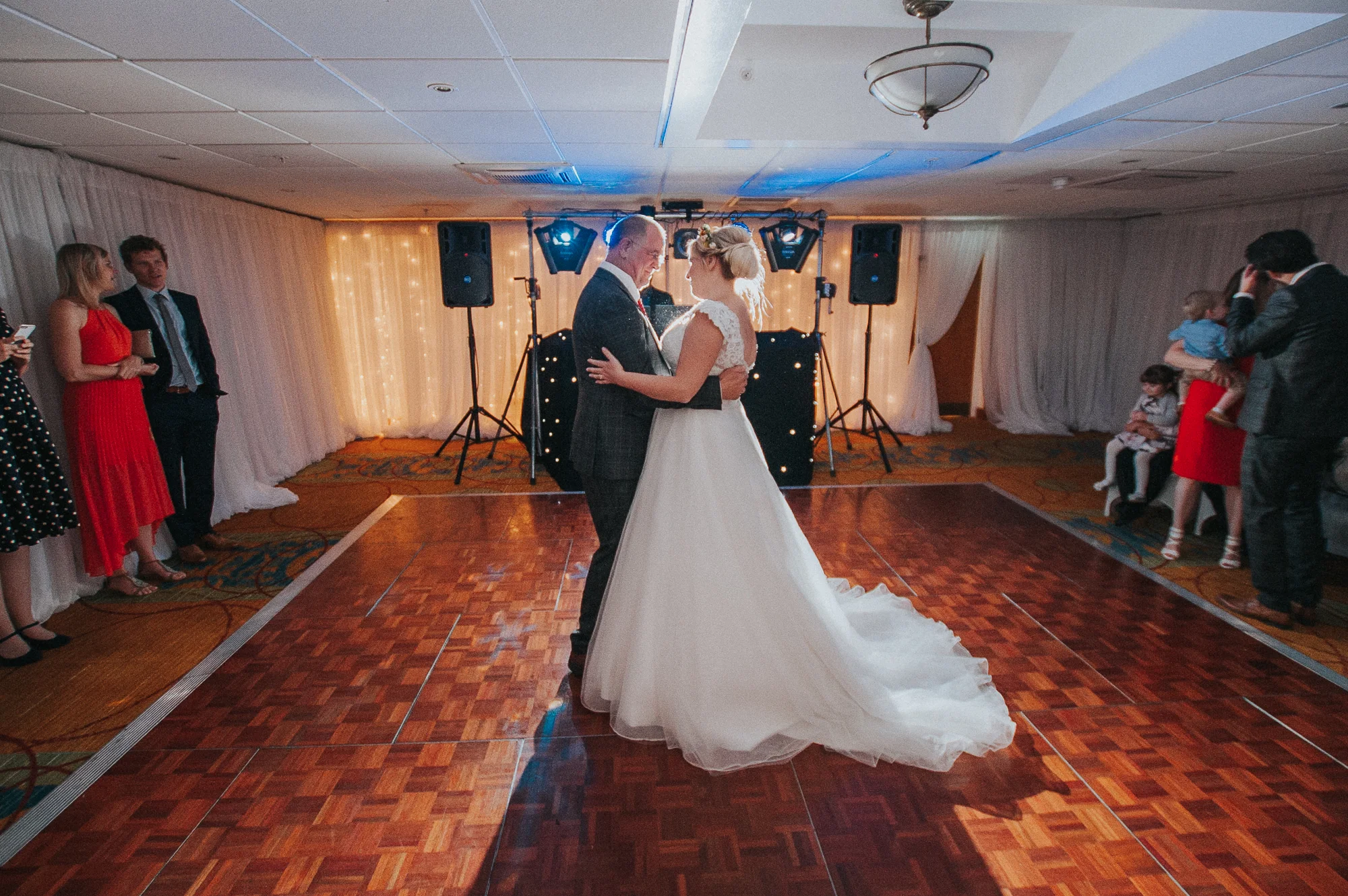 Alison and Mark 452_.jpg