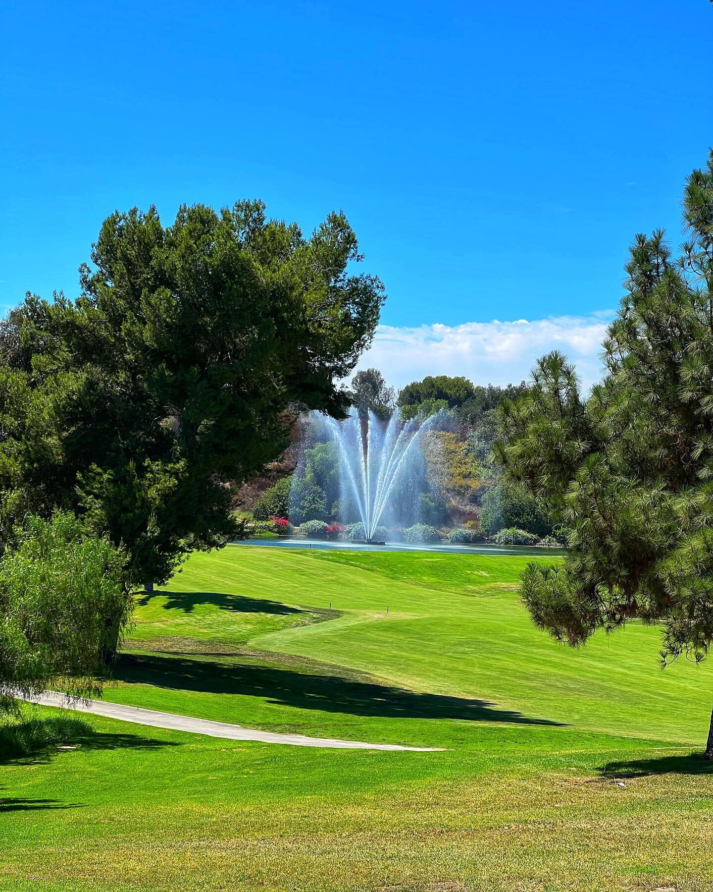 Designed by both William F. Bell and Casey O&rsquo;Callaghan, locals and fans affectionately call this Los Angeles golf course &ldquo;Ike&rdquo;. Because it attracts golfers from around the world, it is fitting that this 18-hole, classic par 72 cours