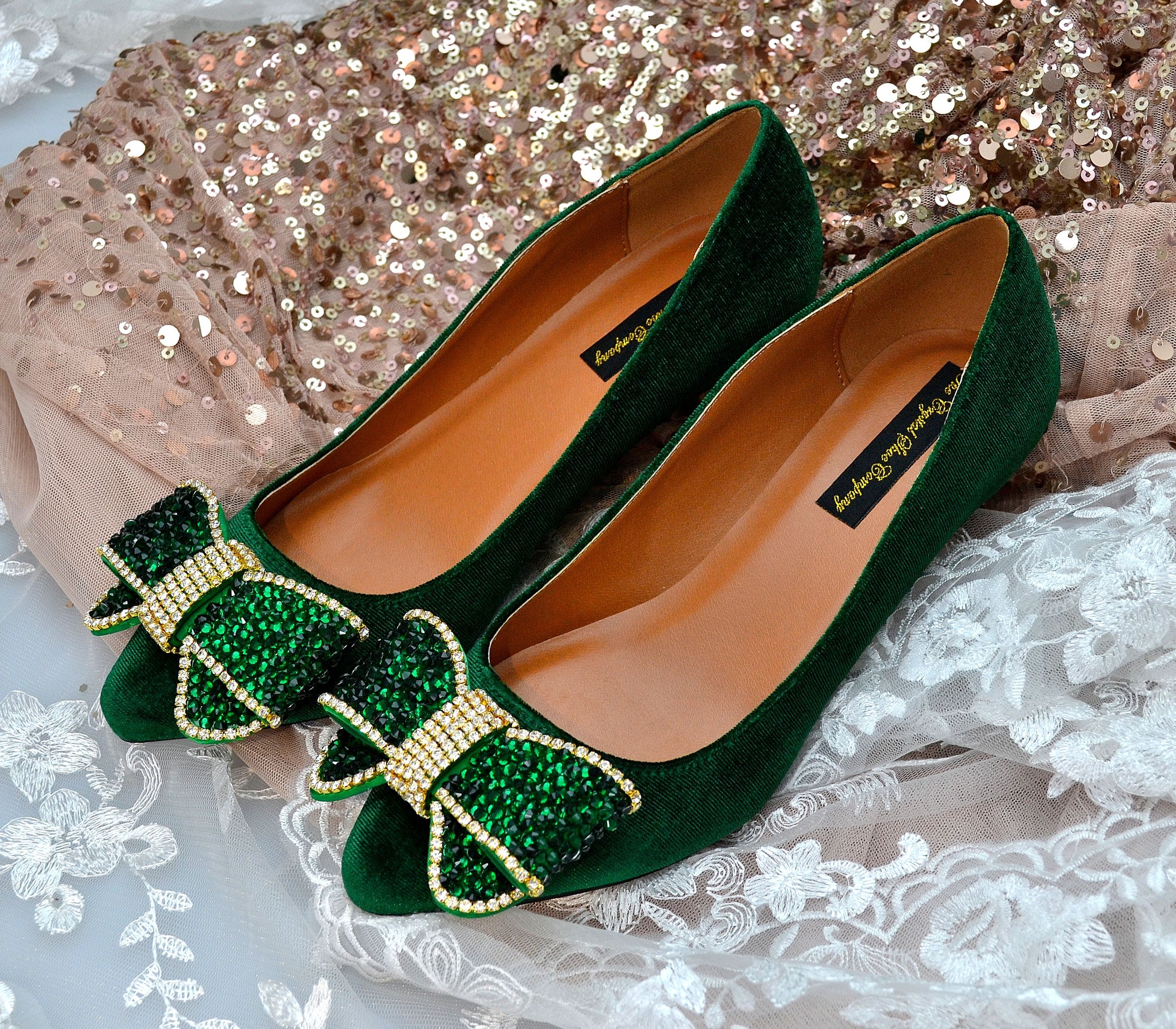Womens shop green pumps