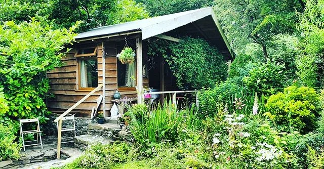 Such a lovely night away in the beautiful Kirkudbright. We had the privilege of staying in this quirky little cabin. So nice to escape for the night and we were lucky with the weather 🌞❤