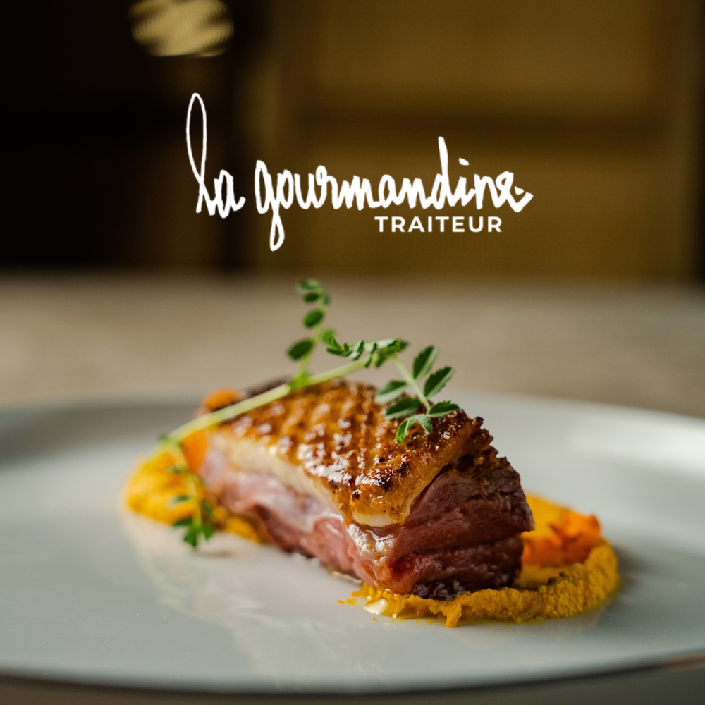 Plat dressé par La Gourmandine, traiteur exclusif du Clos de la Source
