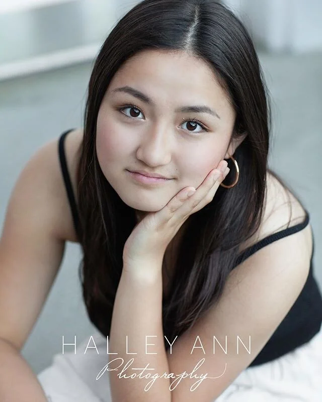 So pretty right?! She&rsquo;s gorgeous. Congrats @kristidek ! #senior2020 #halleyannphotographyseniors #halleyannphotography #bergencountyphotographer #frontdoorsenior2020 #seniorgraduation #click @click.magazine #allendalenjphotographer #njseniorpho