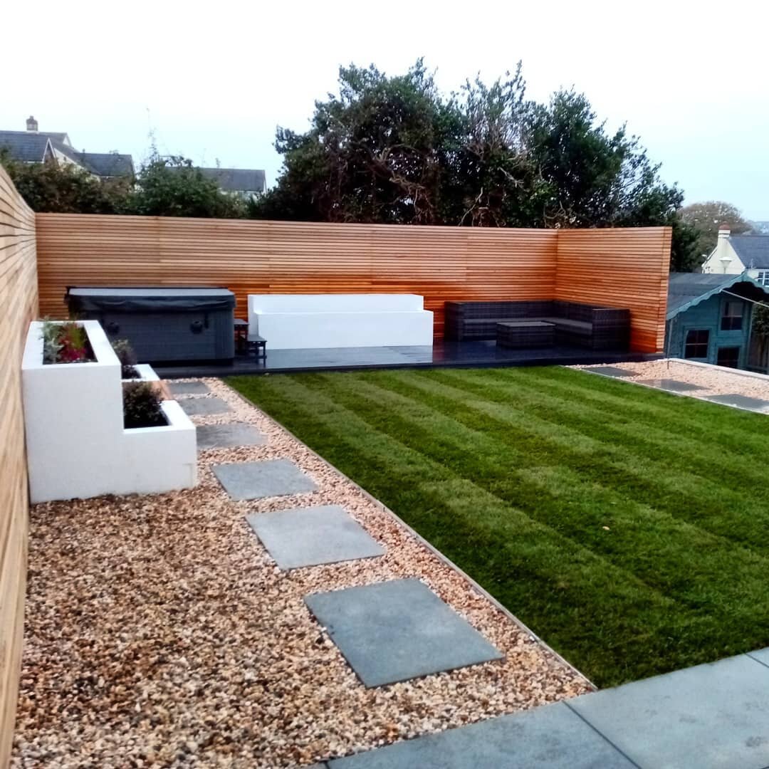 First stage of a garden design and landscaping project in Falmouth complete. Plants are being added for winter interest now and then in spring much more plants will be added. Many thanks to Cornish Landscaping Services for the hard landscaping. Desig