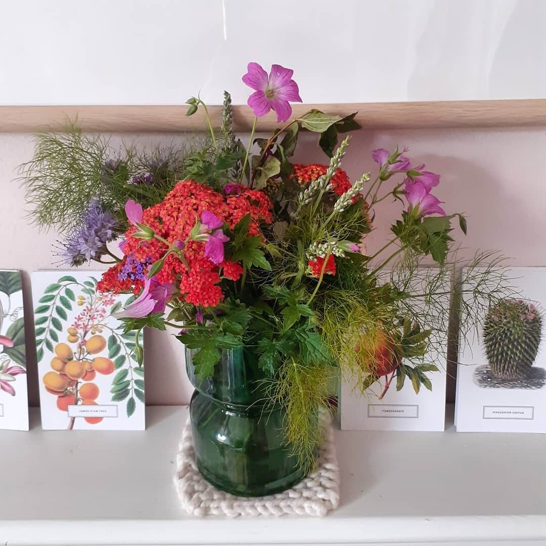 Last week we were busy building raised vegetable beds for customers in Truro and Falmouth (will post photos soon!) So we thought we'd share what we have harvested from our own allotment beds this weekend.

The cut flower and herb mix are smelling lik