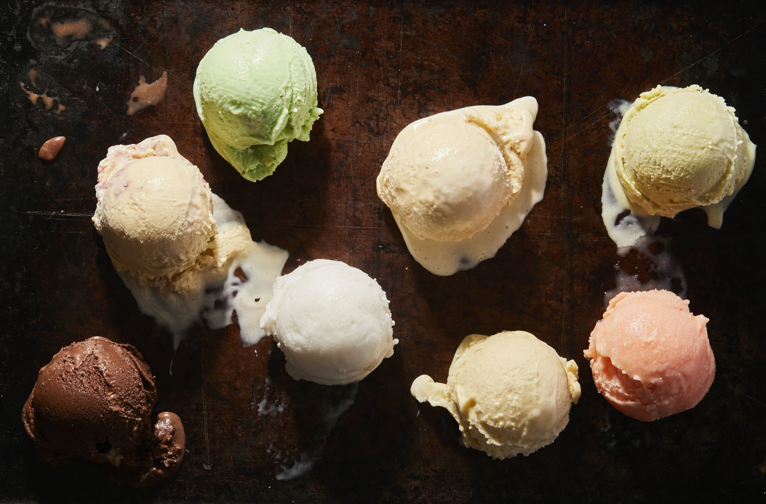 Photo: Evi Abeler / Salted Caramel Ice Cream, Soursop Ice Cream (vegan), Vanilla Ice Cream, Coconut Sorbet, Chocolate Sorbet, Honey Ice Cream, Pistachio Ice Cream, Peach Ice Cream