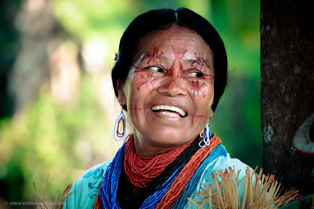Voix d'Amazonie Mujer Secoya.jpg