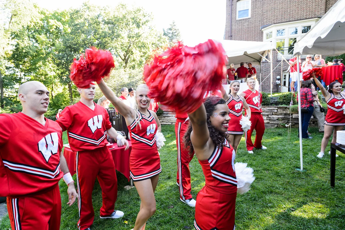 Olin_fball_tailgate16_9131.jpg