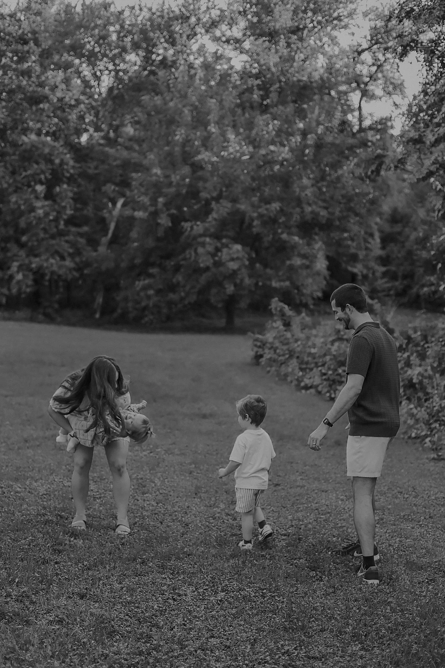  family of four runs together in the park in Texas 