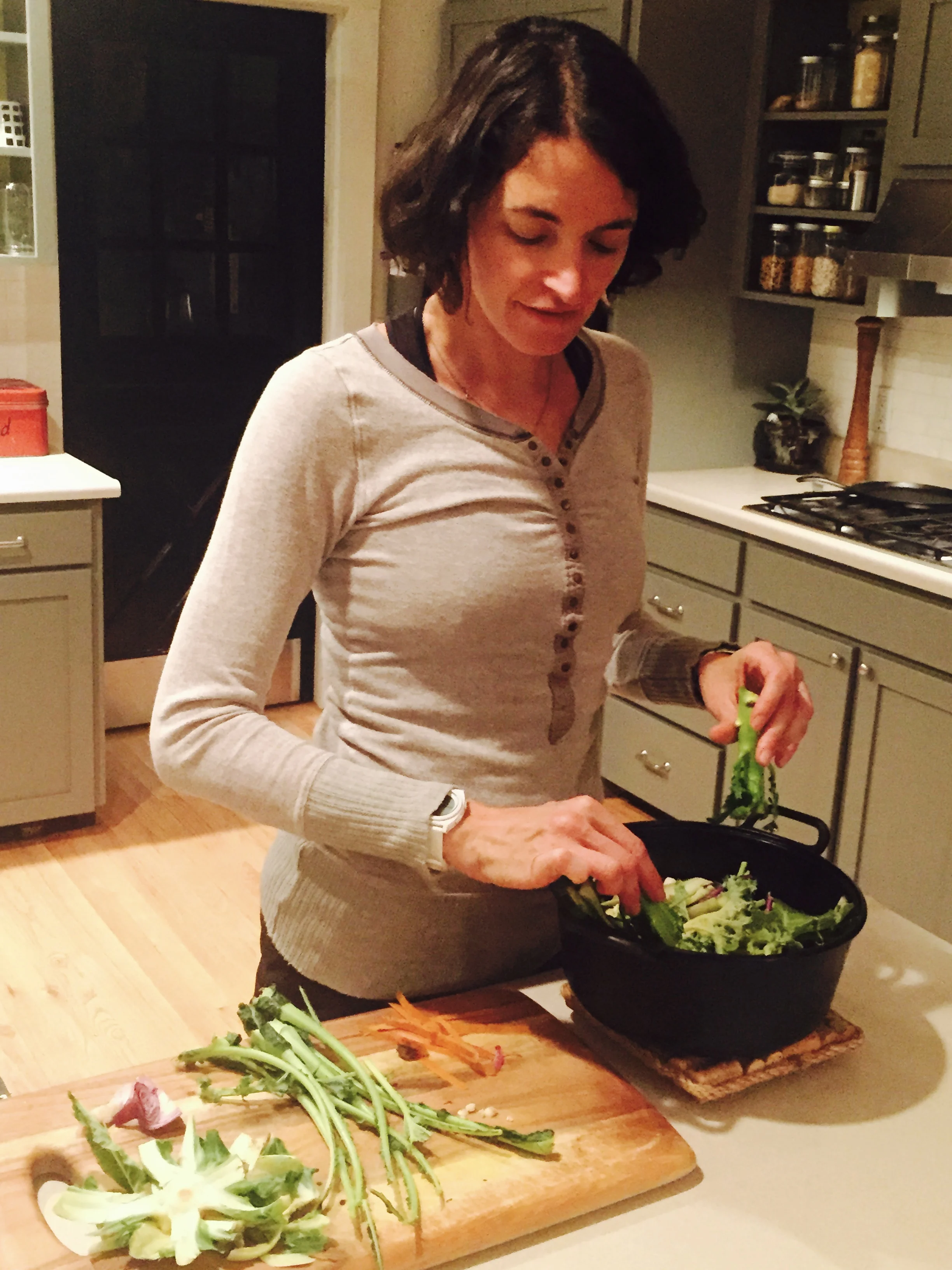 Frugal Foodie Tip: Veggie Broth from Trimmings