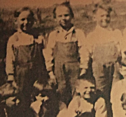 Monroe School Photo 1924