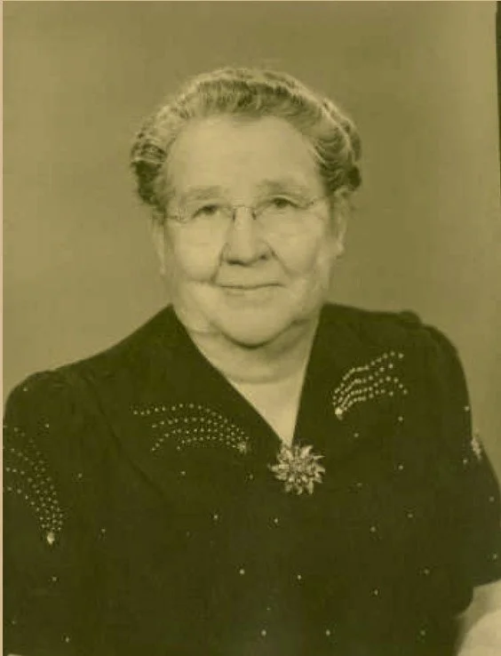 Evelyn Grant and the children kept going