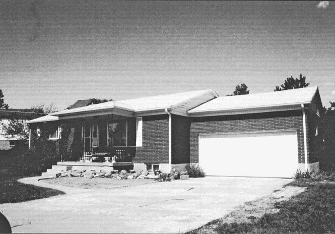 Chris Acres: A Glimpse into 1950s Early Ranch-Style Living