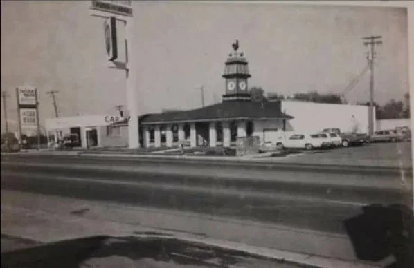 From Dutch Oven Turkey to $1.35 Combos: The Foods We Loved at The Plump Turkey