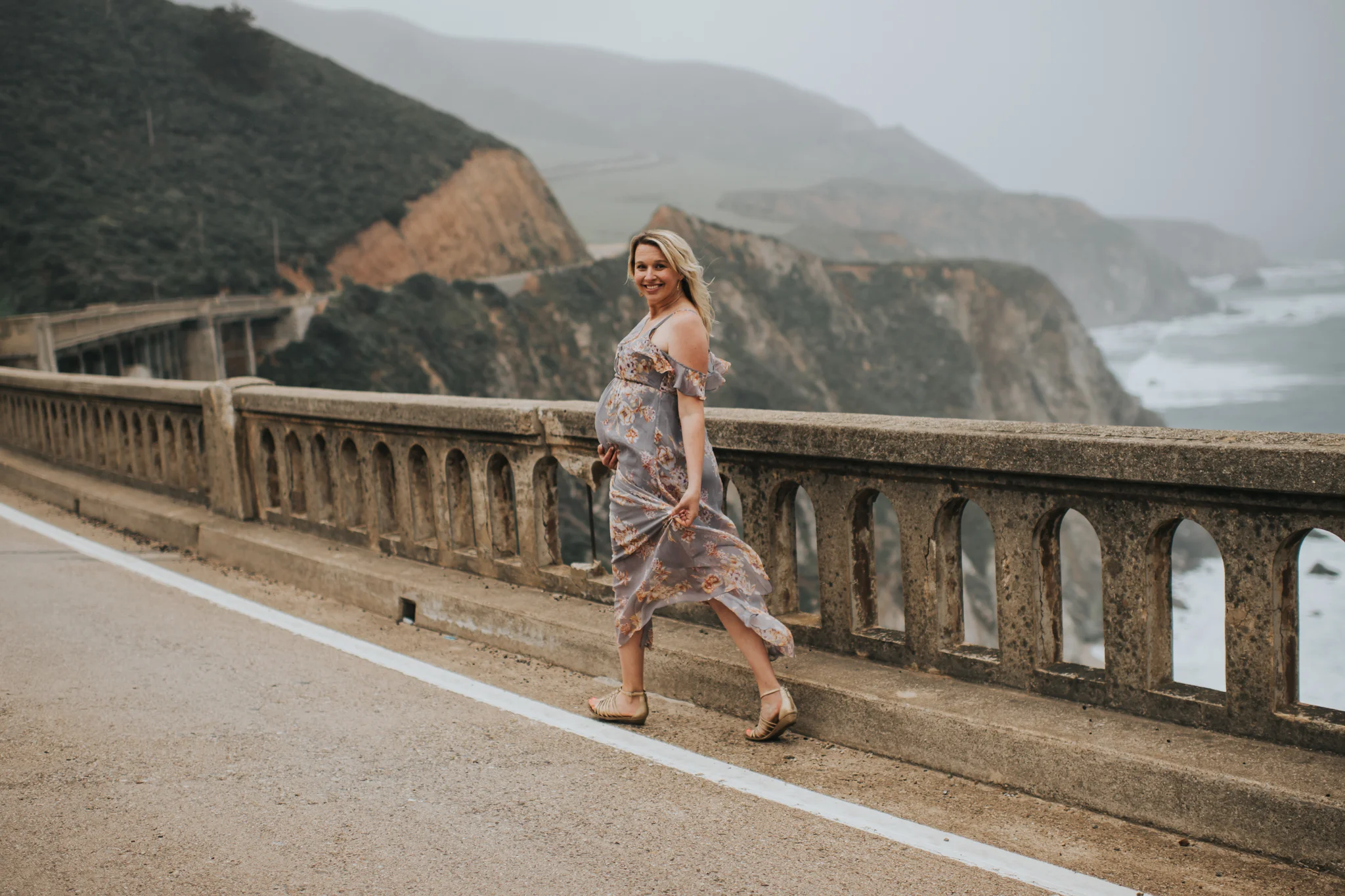 Maternity photographer big sur california coast