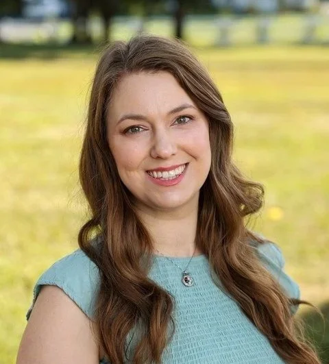 Kassandra Laushkin | Art Teacher