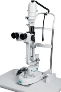 Essilor SL-450 Slit Lamp
