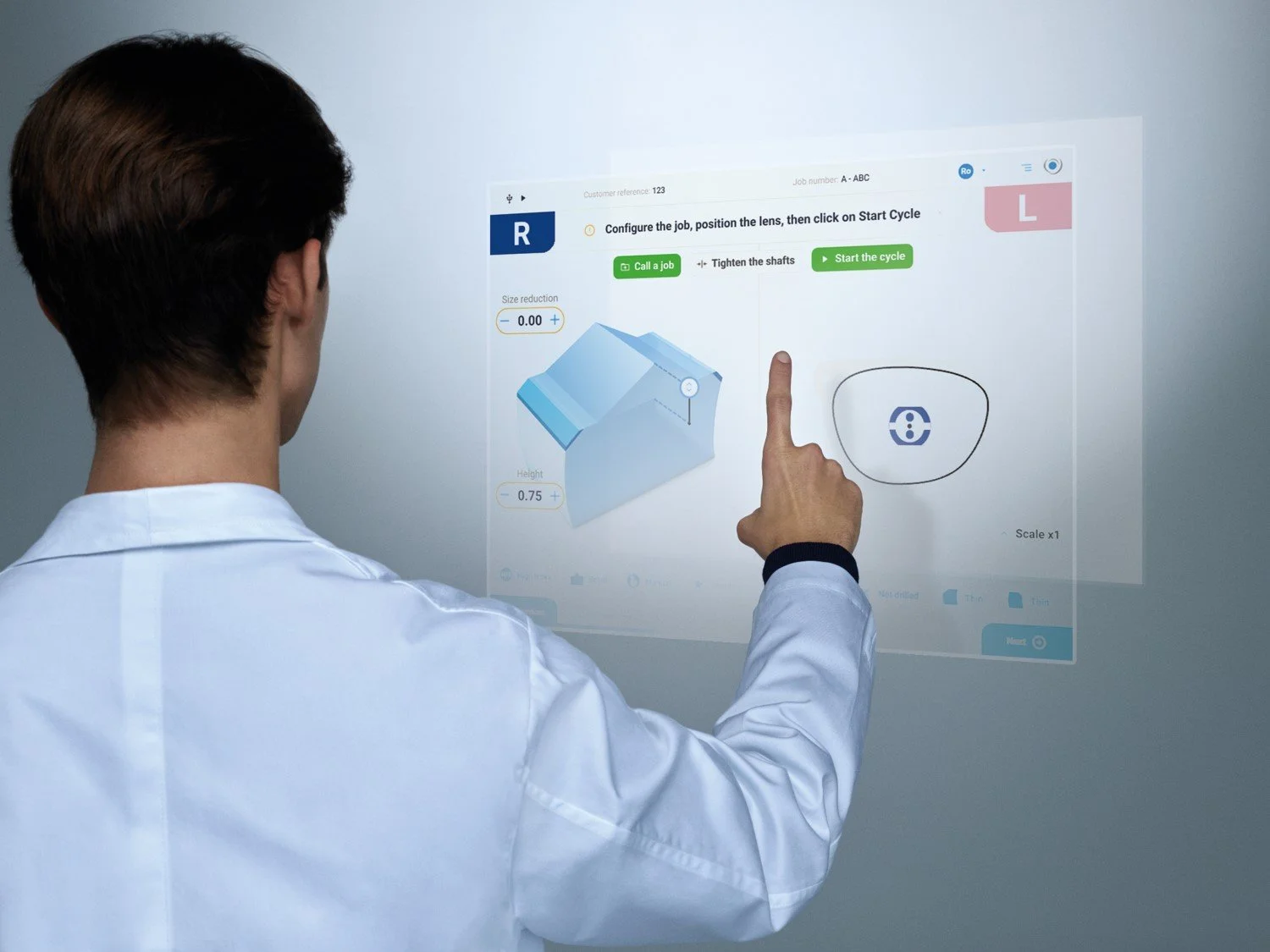 33.-Optician-touching-a-3D-interface-of-NEKSIA-low.jpg