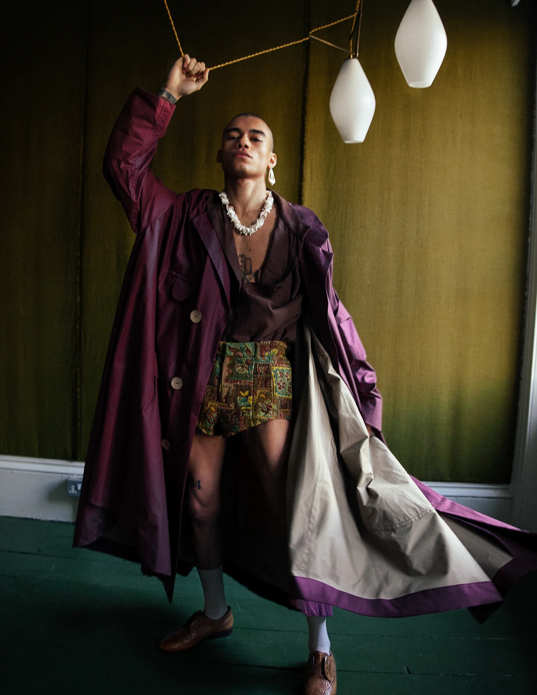 Coat: Mai-Gidah | Shorts & Shirt: Window 00 | Shoes: Reign Vintage | Jewelry: Stylist's Own