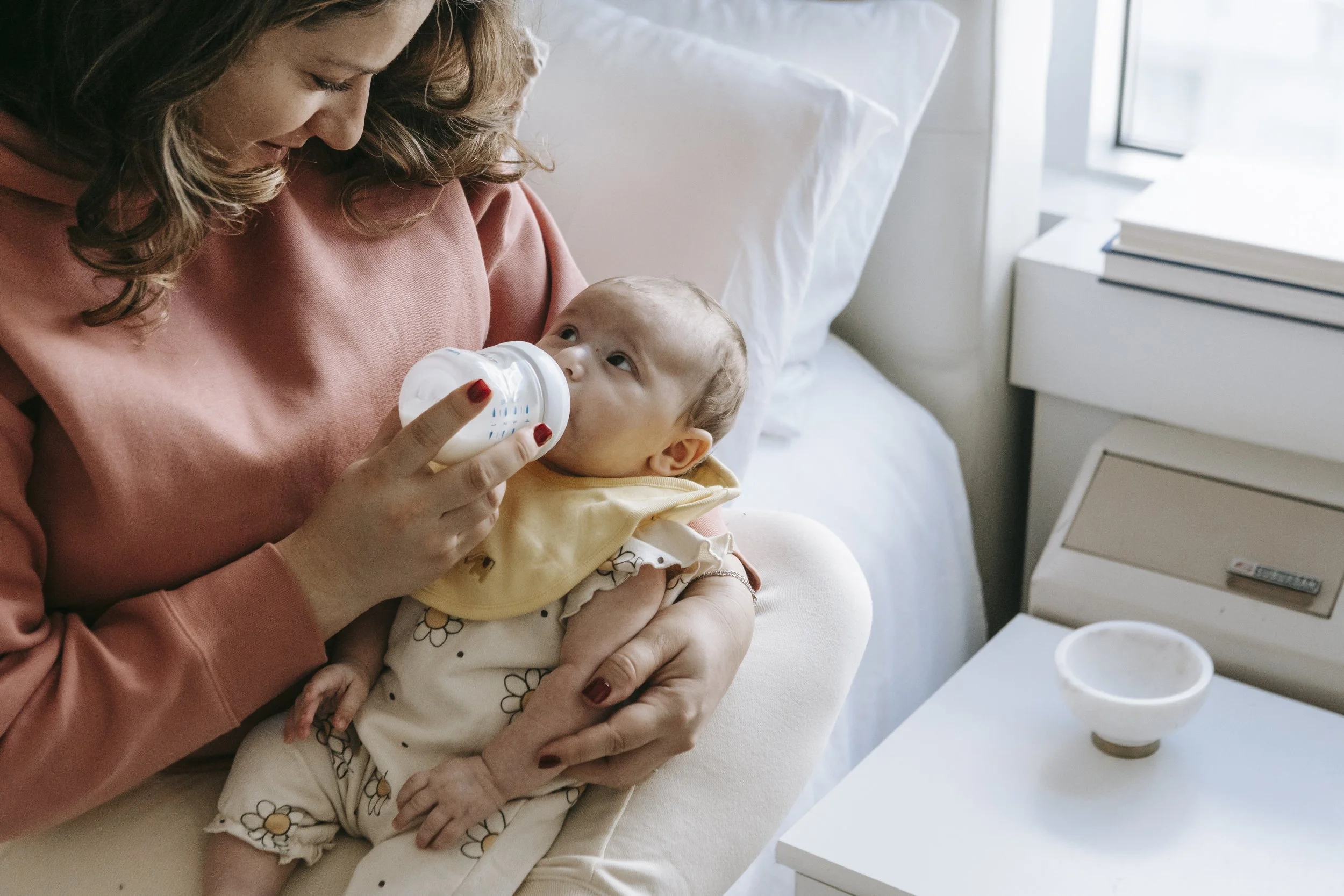 4 Tips to Help Overcome Your Baby’s Bottle-Feeding Refusal
