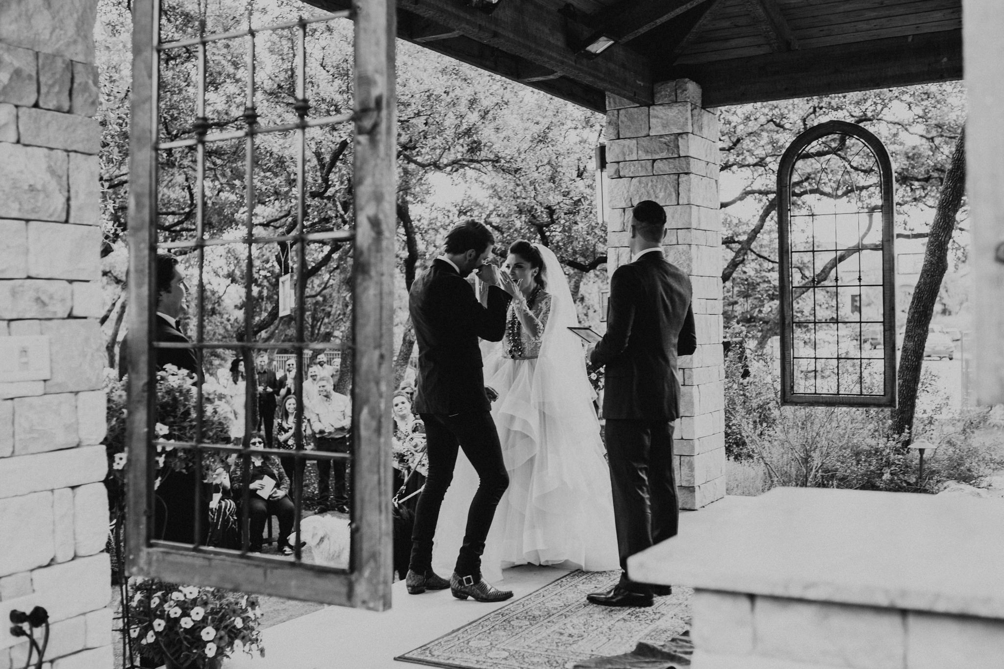 KaciBaumPhotography_KimScott_SanAntonioWedding-227.jpg