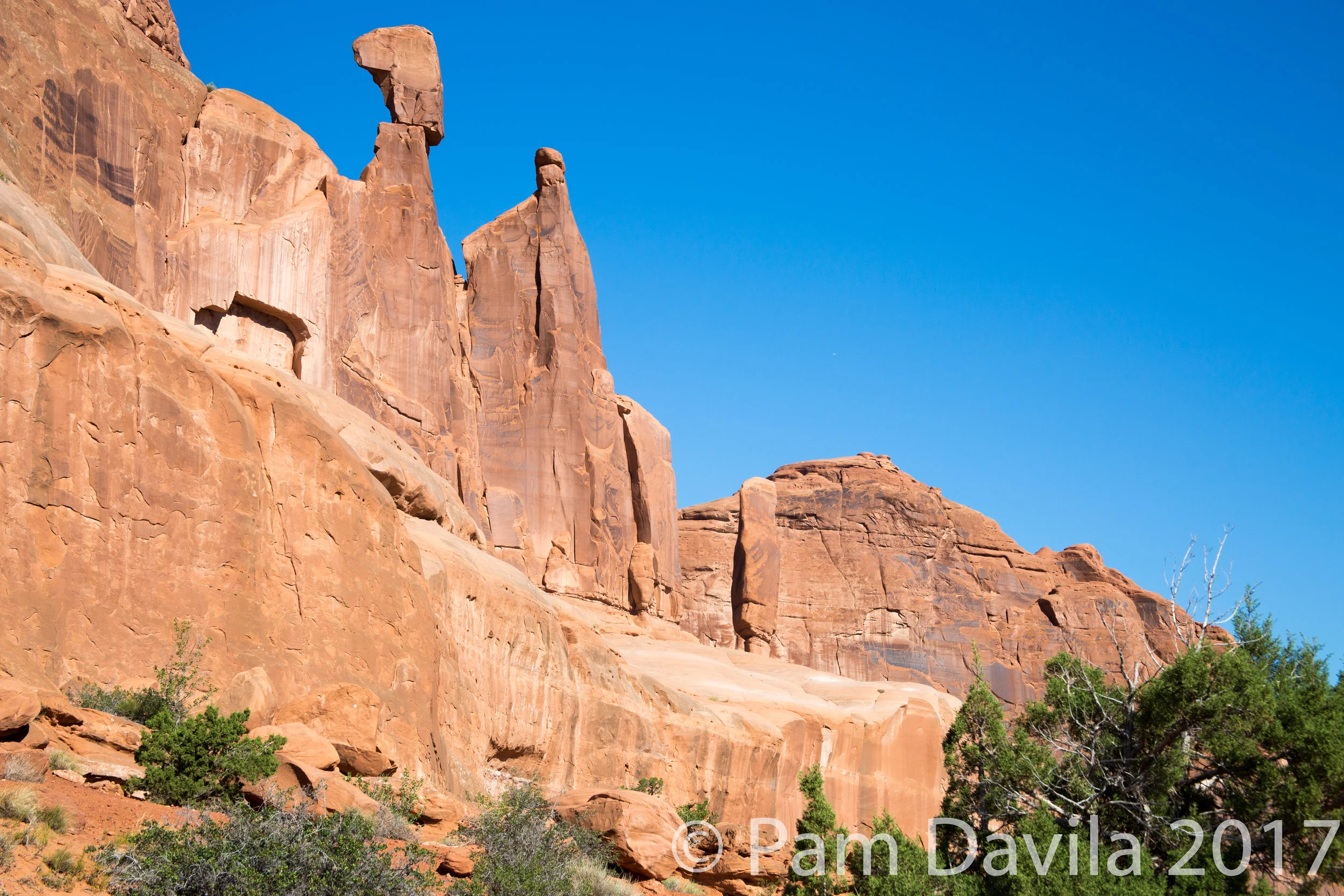 Red rock mountain sweep