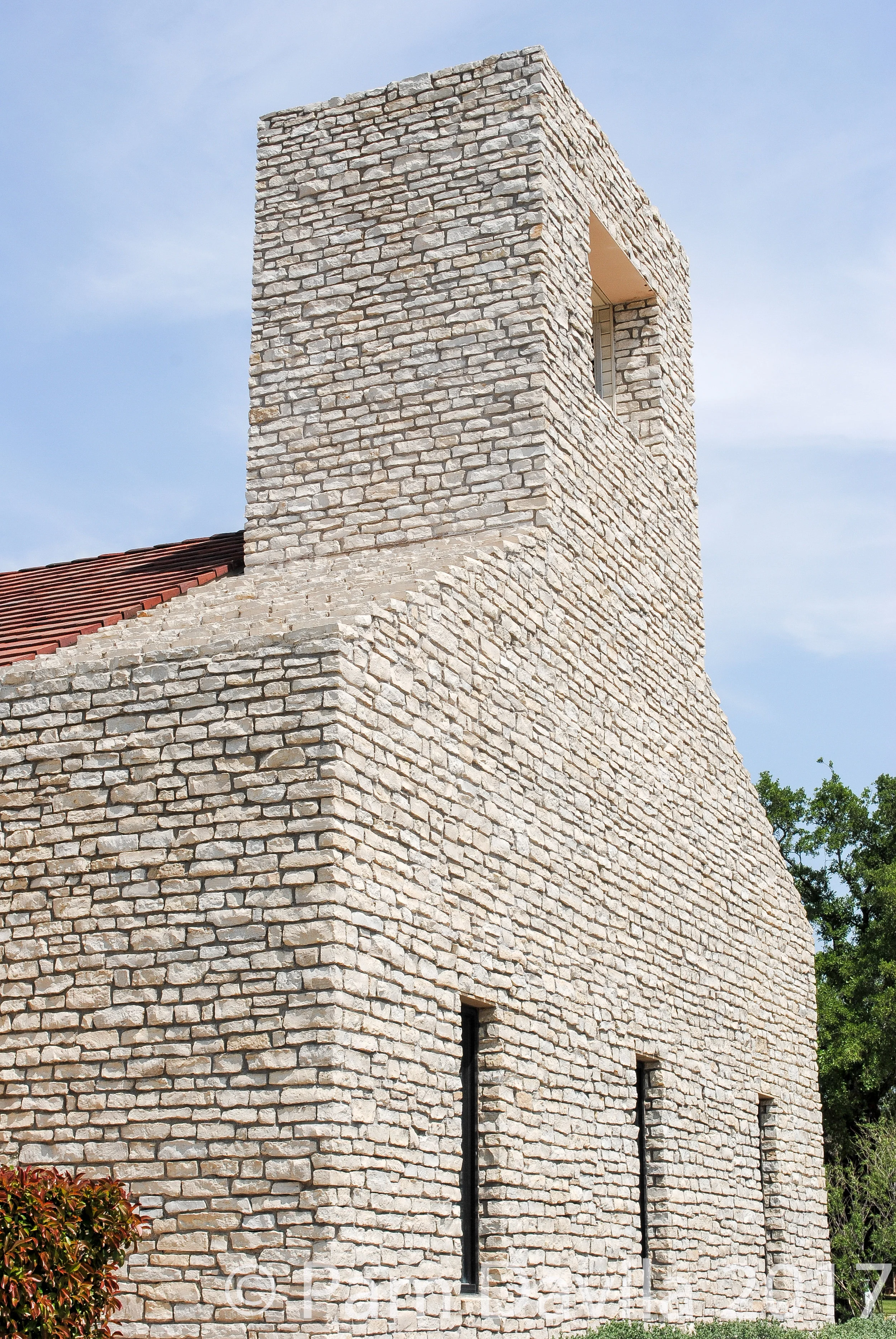 Winthrop Rockefeller building