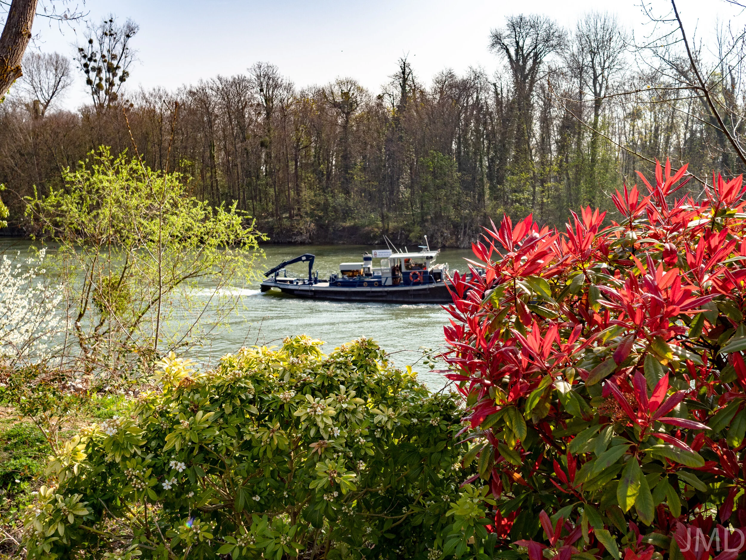  Tugboat on the Seine 