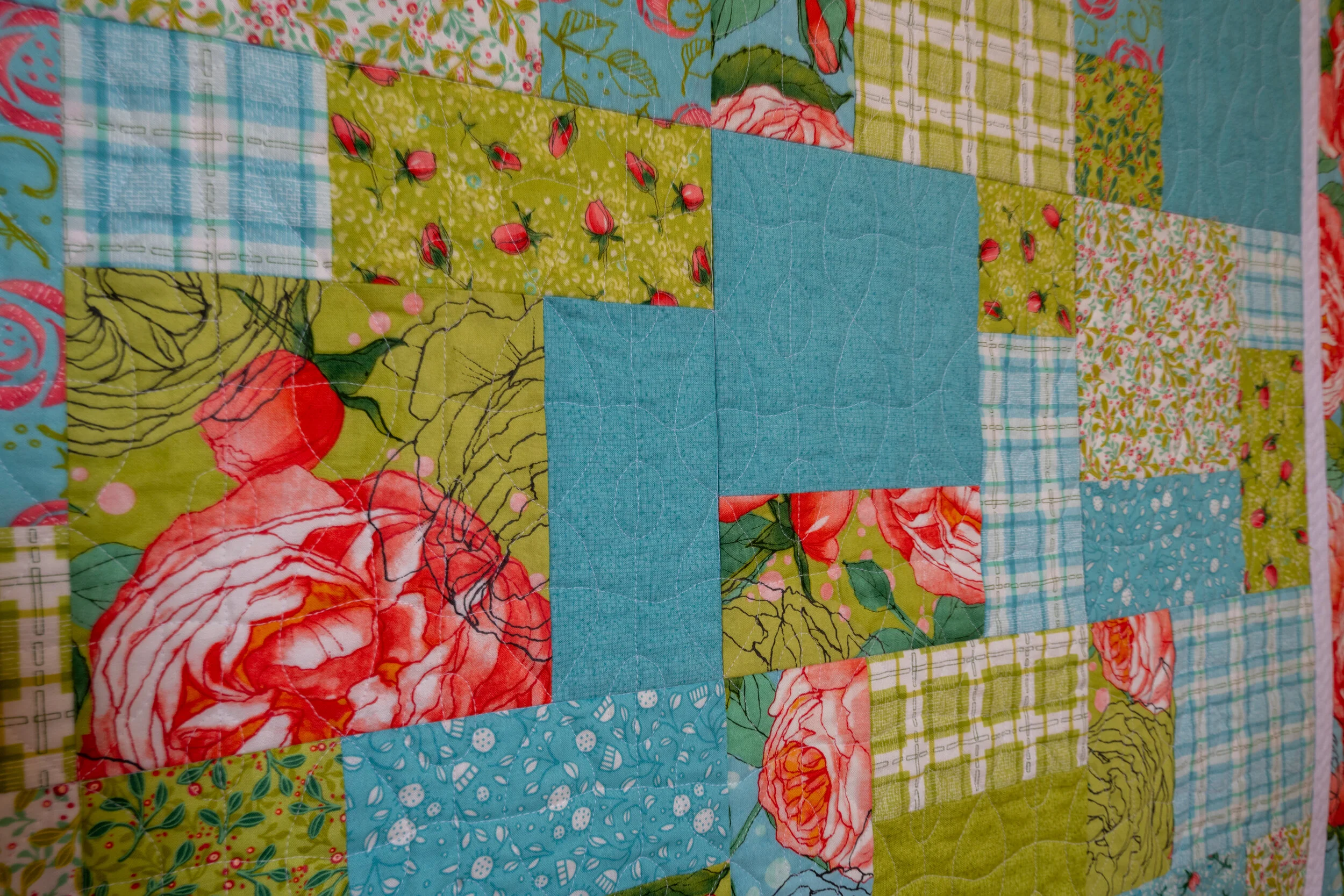 Cindy's quilt - the quilting and a closeup of the blocks