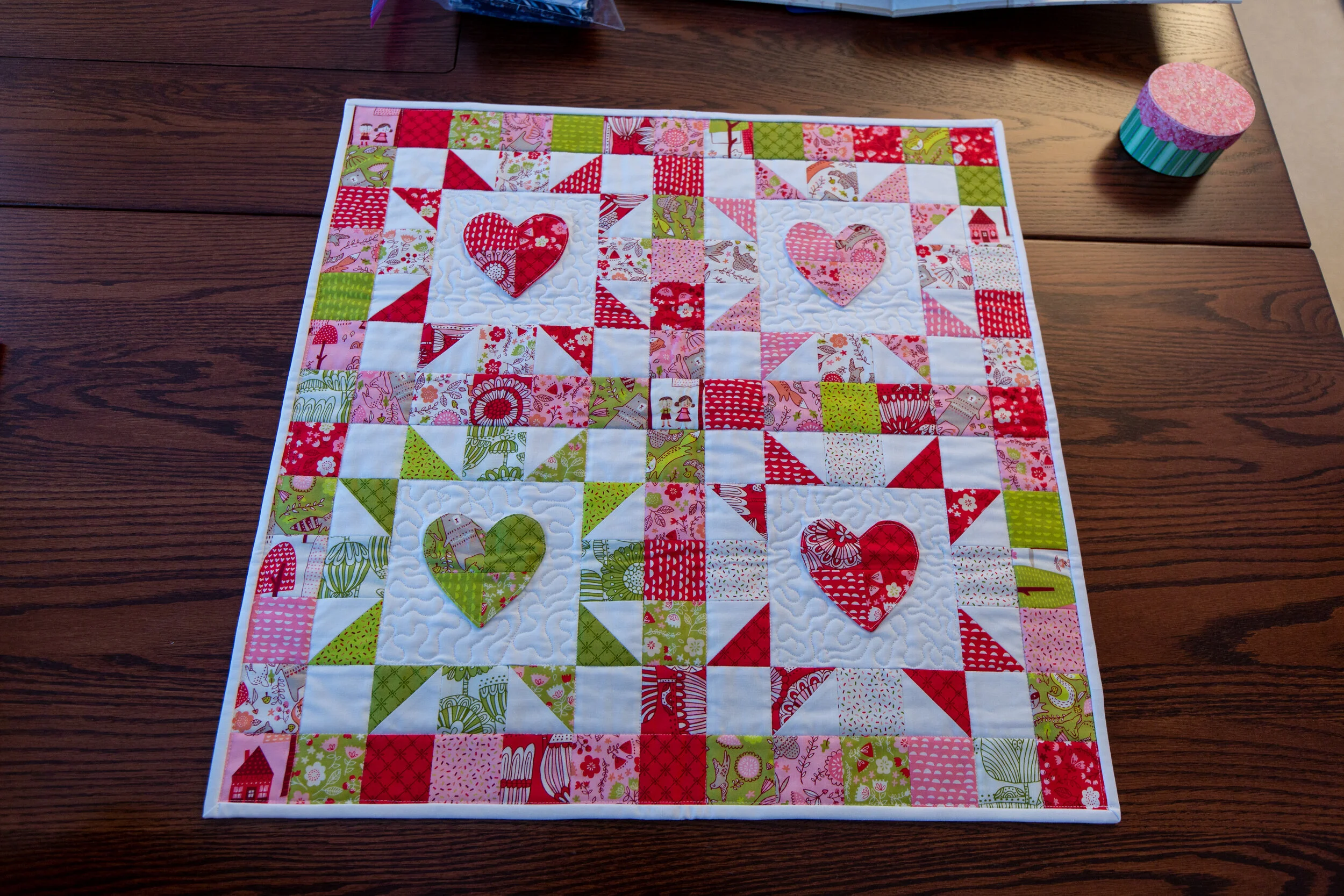 Heloisa"s heart mini quilt - the front
