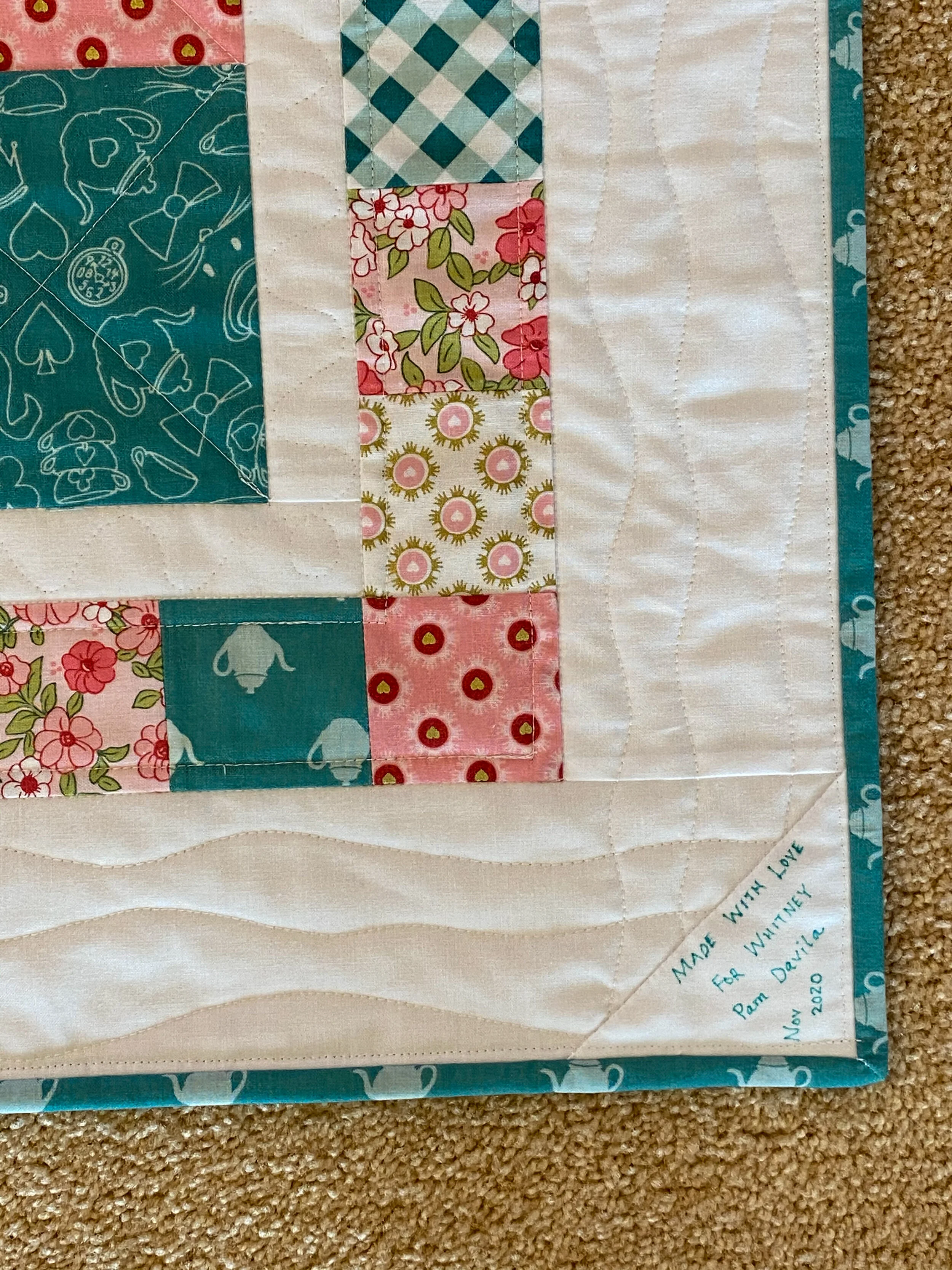 Baby Whitney quilt - quilting detail