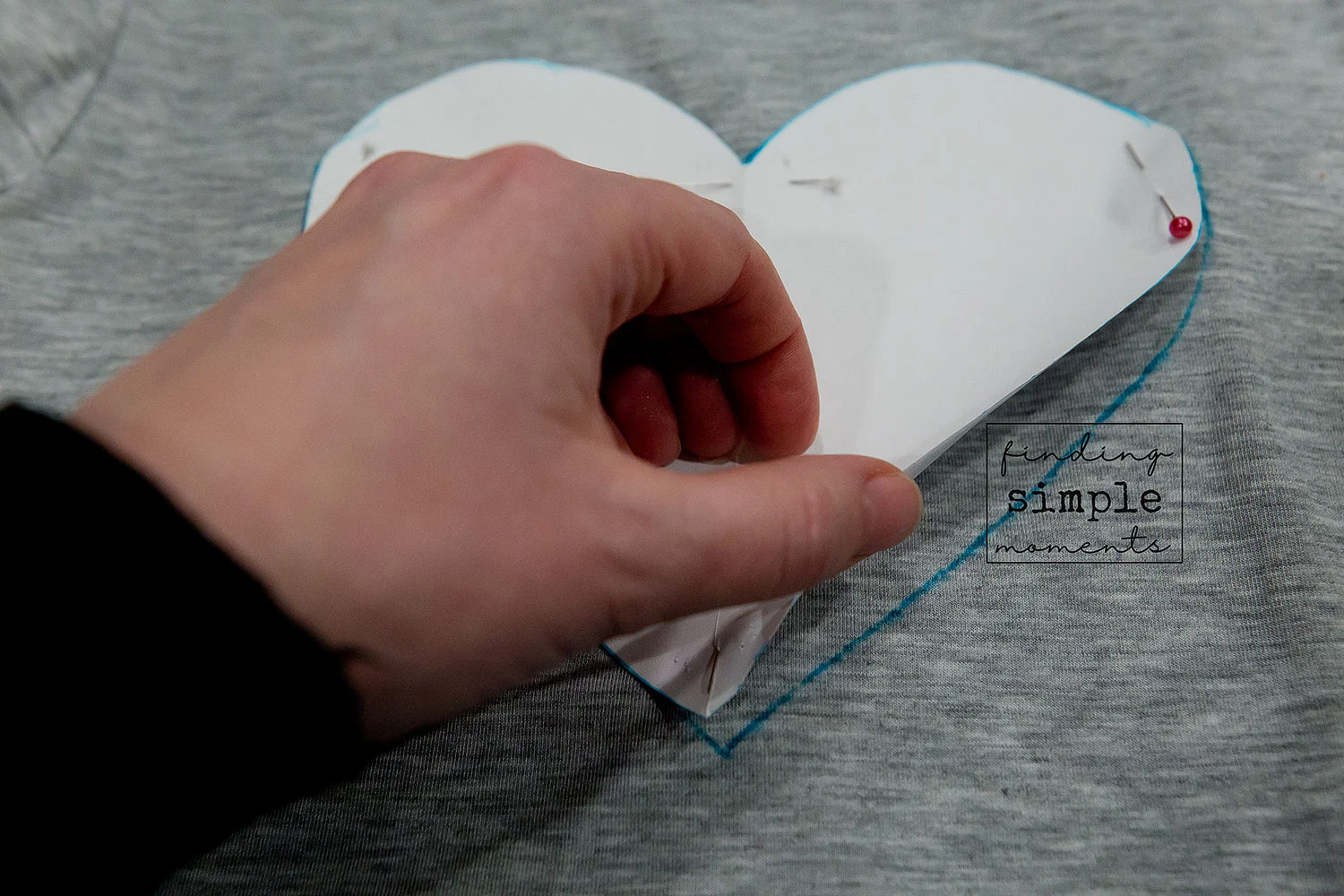 Ombre-Distressed-Heart-Shirt-DIY (15).jpg