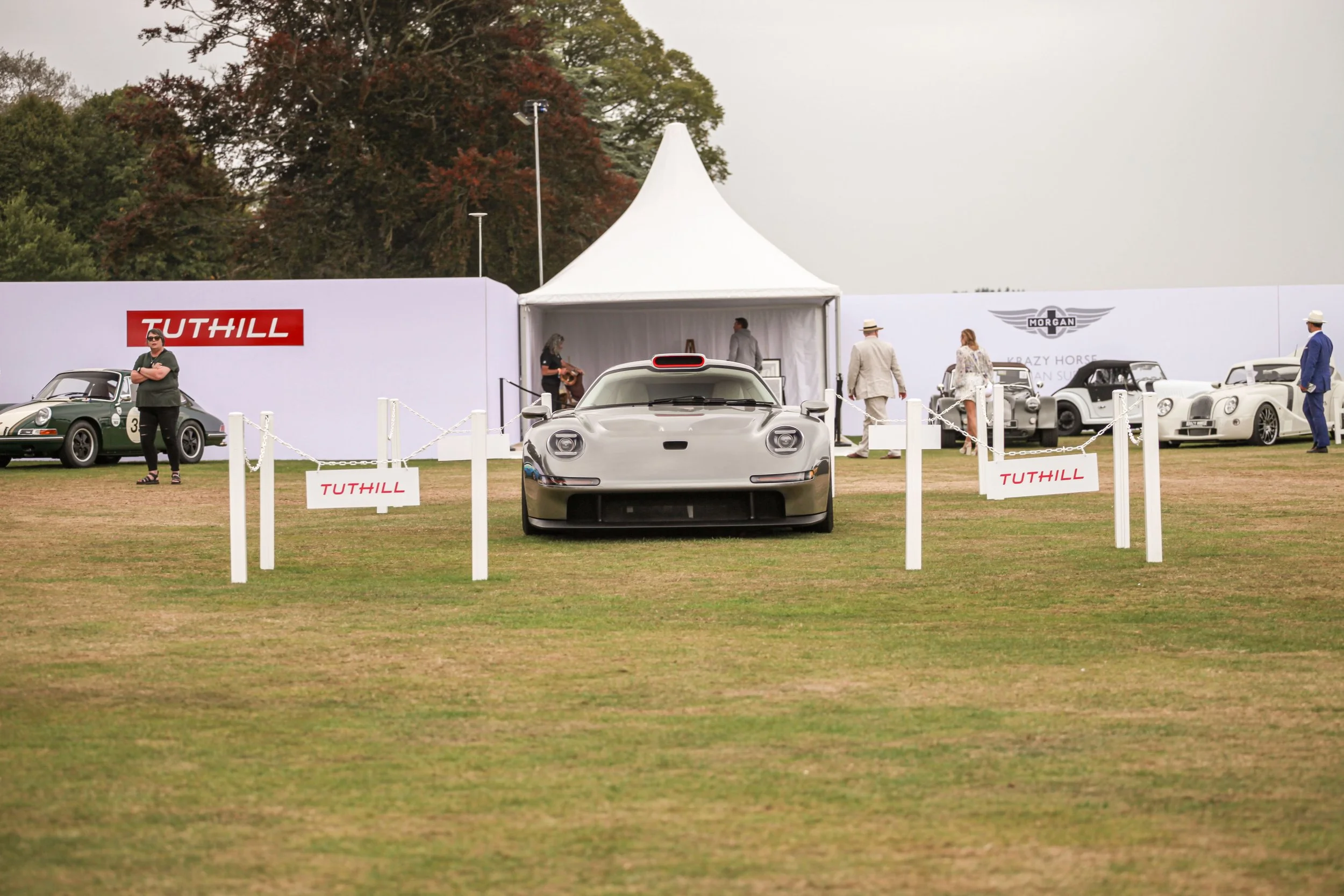 Crown Imagery @ Salon Prive 2024-1168.jpg (Copy)
