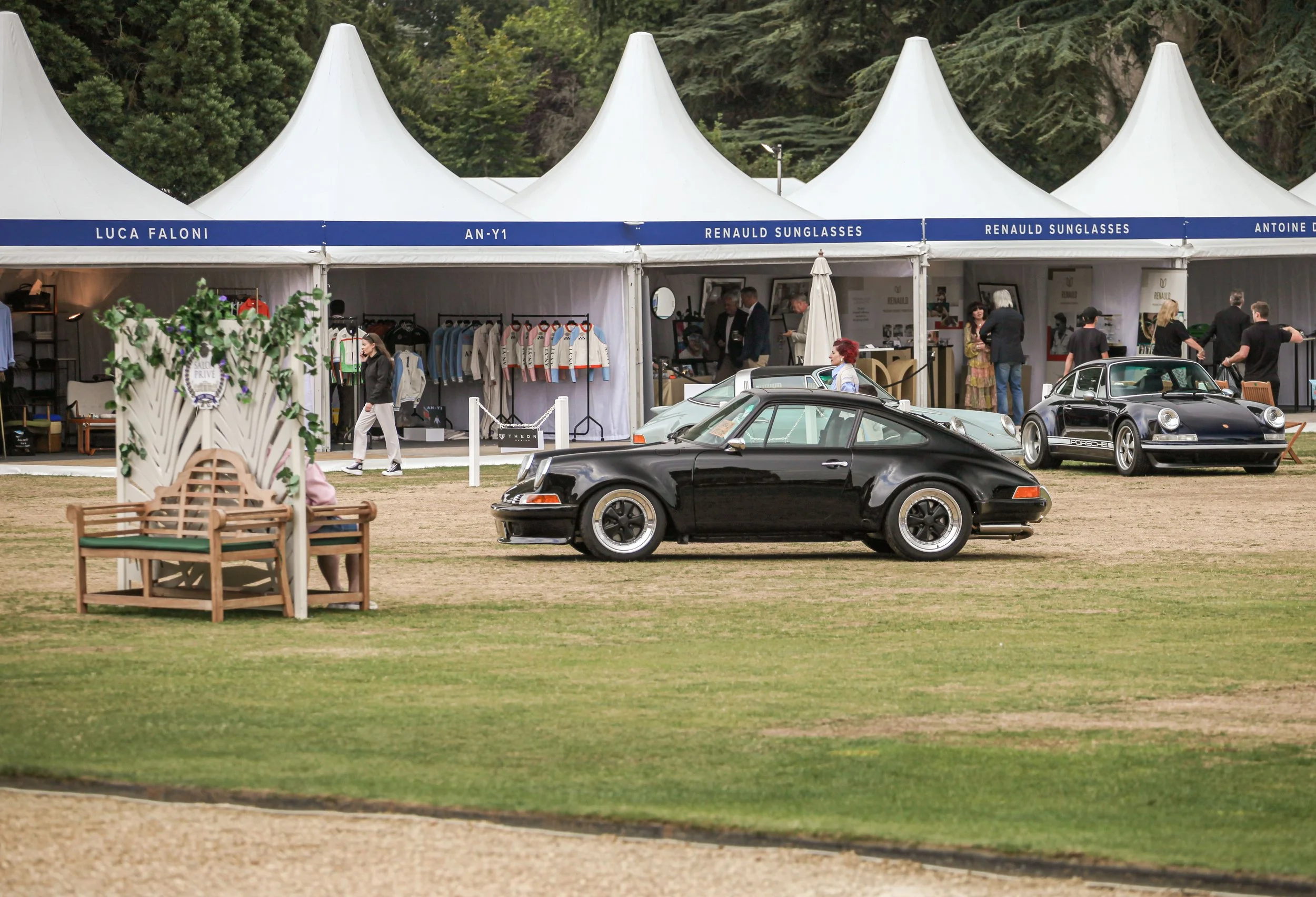 Crown Imagery @ Salon Prive 2024-1161.jpg (Copy)