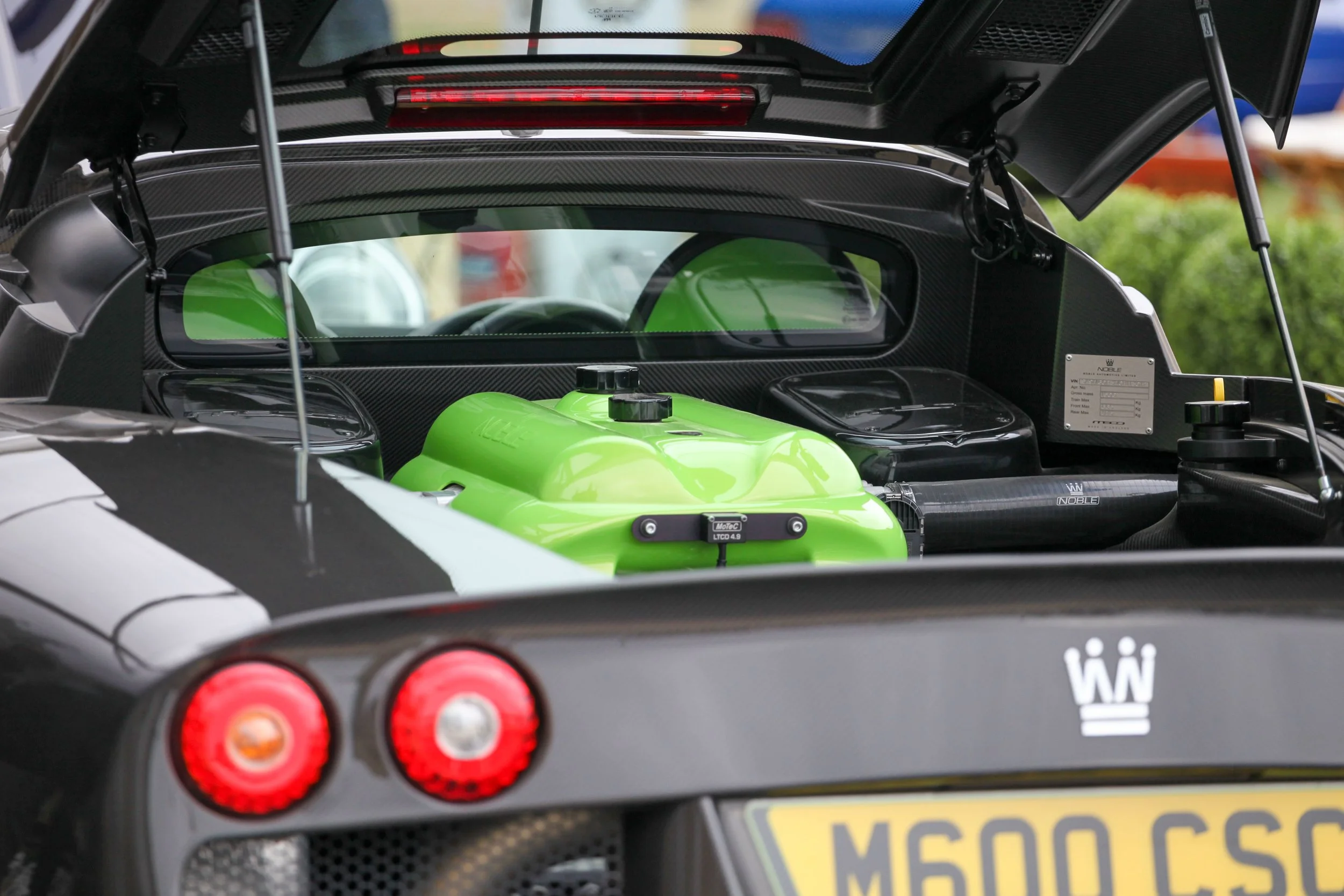 Crown Imagery @ Salon Prive 2024-1151.jpg (Copy)